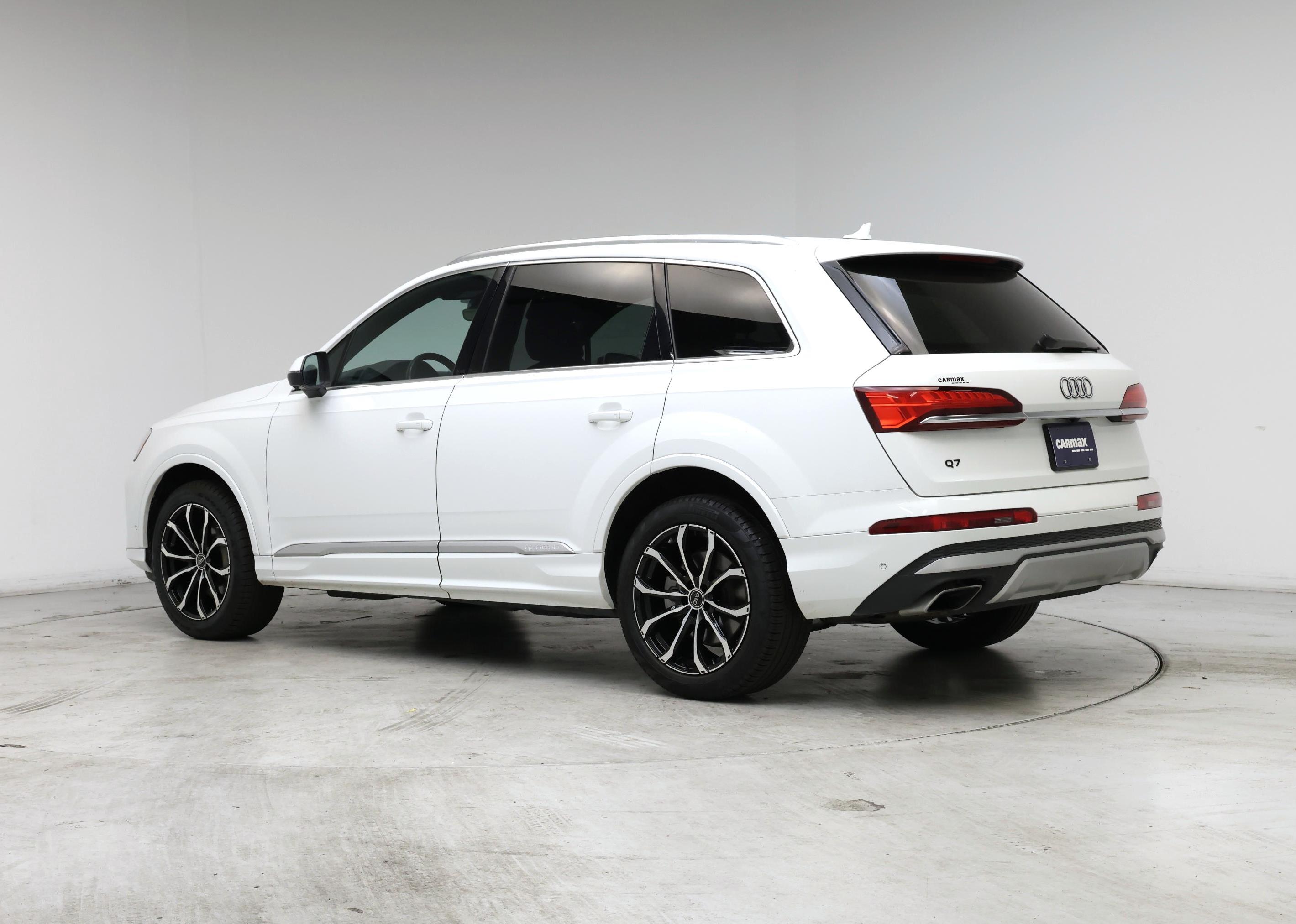 Thumbnail: 2025 Audi Q7 - 2
