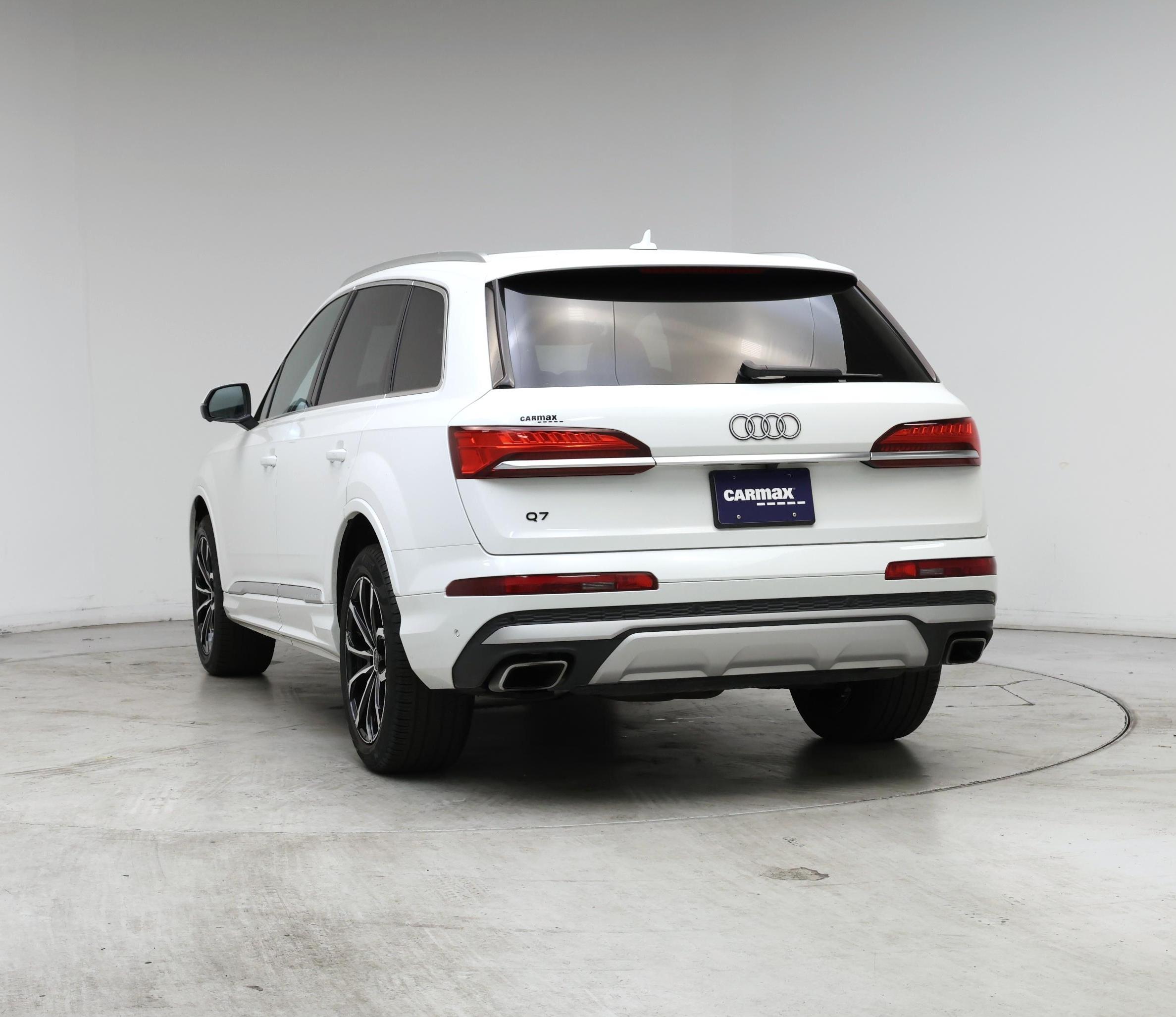 Thumbnail: 2025 Audi Q7 - 6