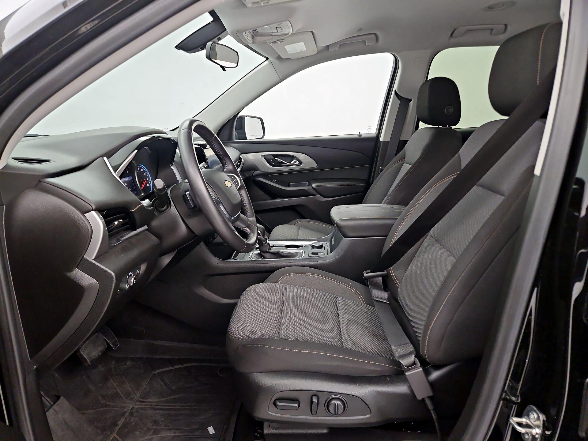 Thumbnail: 2021 Chevrolet Traverse - 11