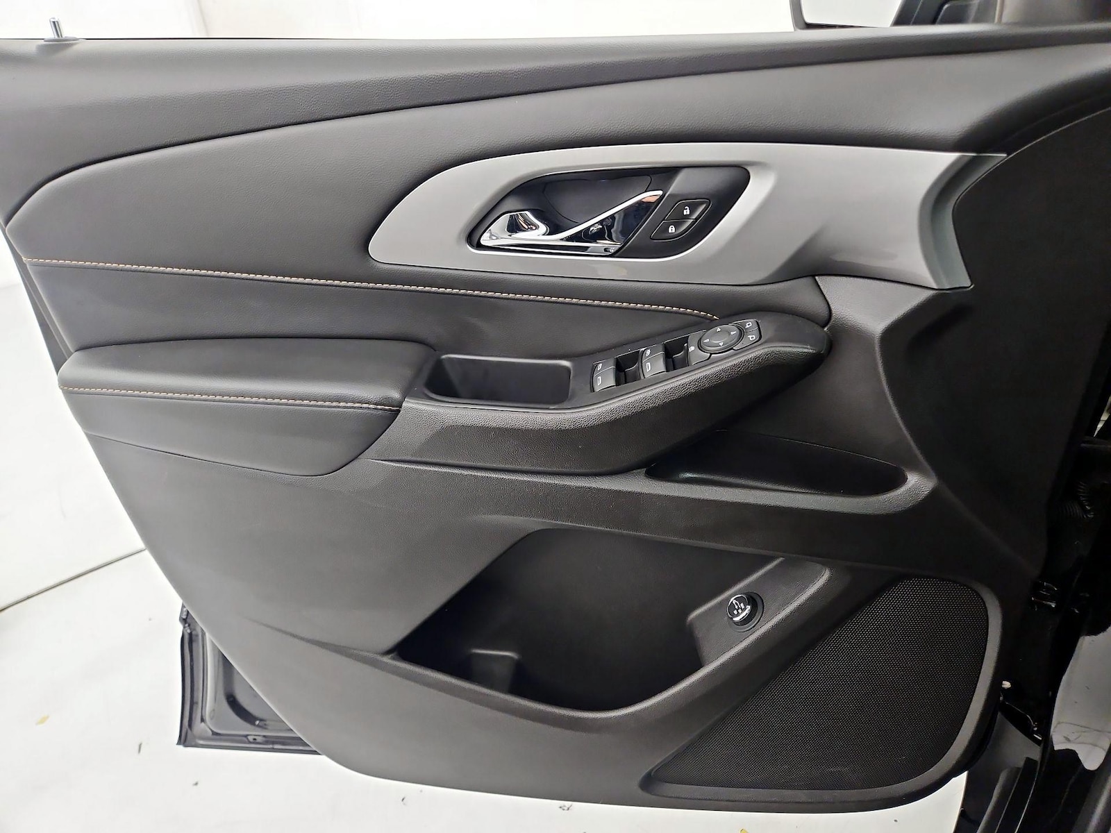 2021 Chevrolet Traverse 1LT - Photo 13