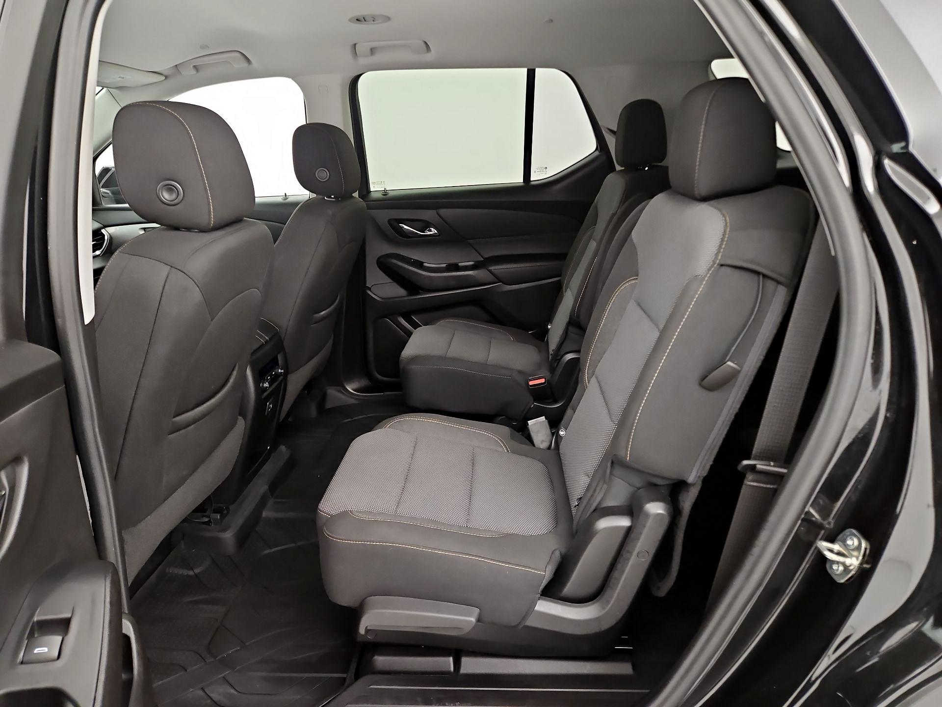 Thumbnail: 2021 Chevrolet Traverse - 19
