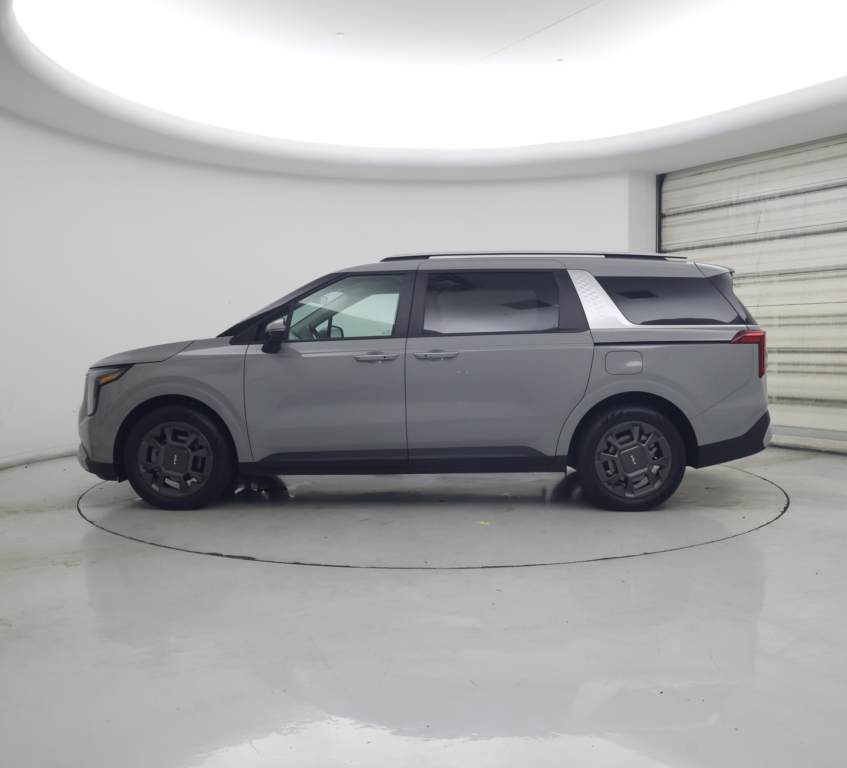 Thumbnail: 2025 Kia Carnival - 3