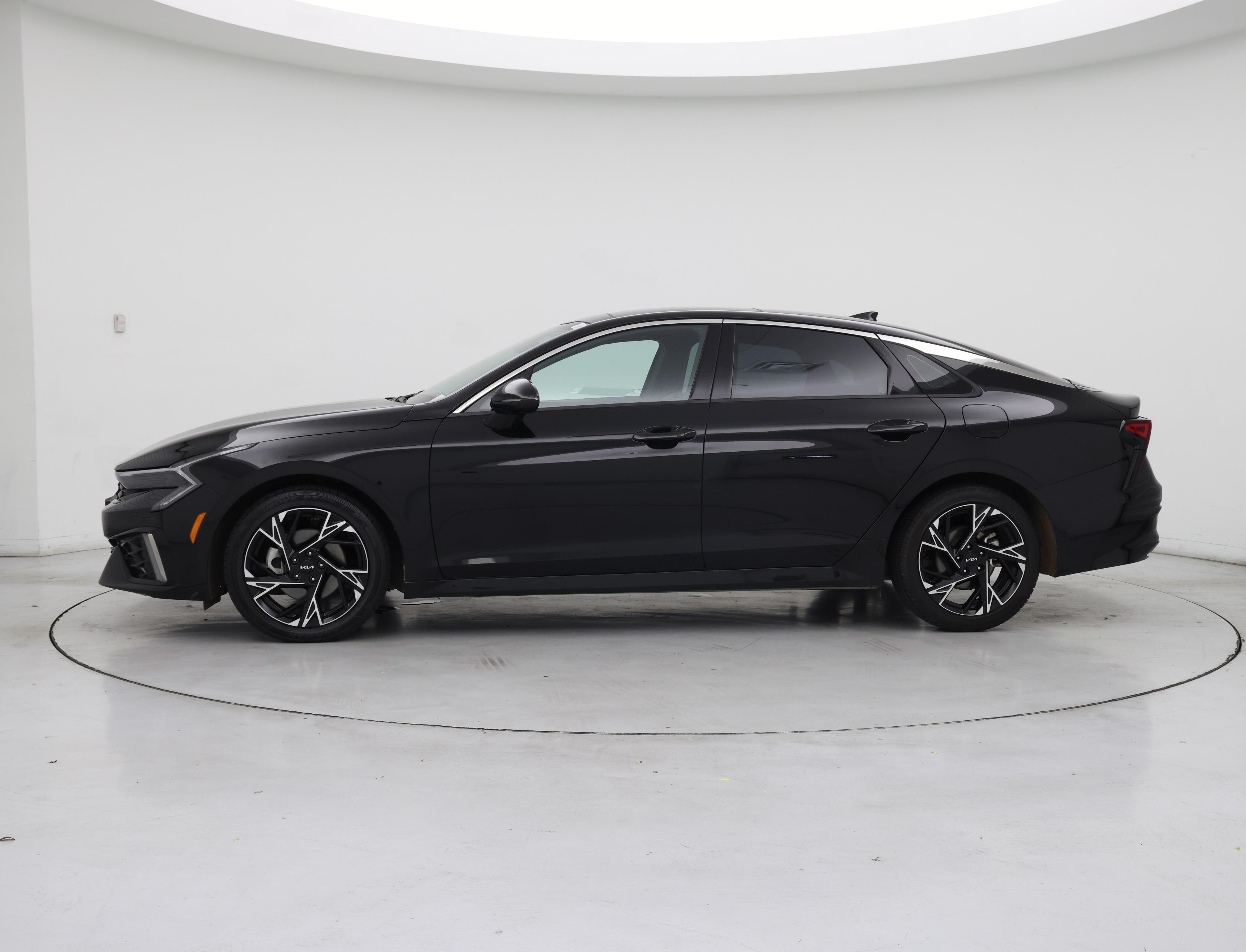 Thumbnail: 2025 Kia K5 - 3