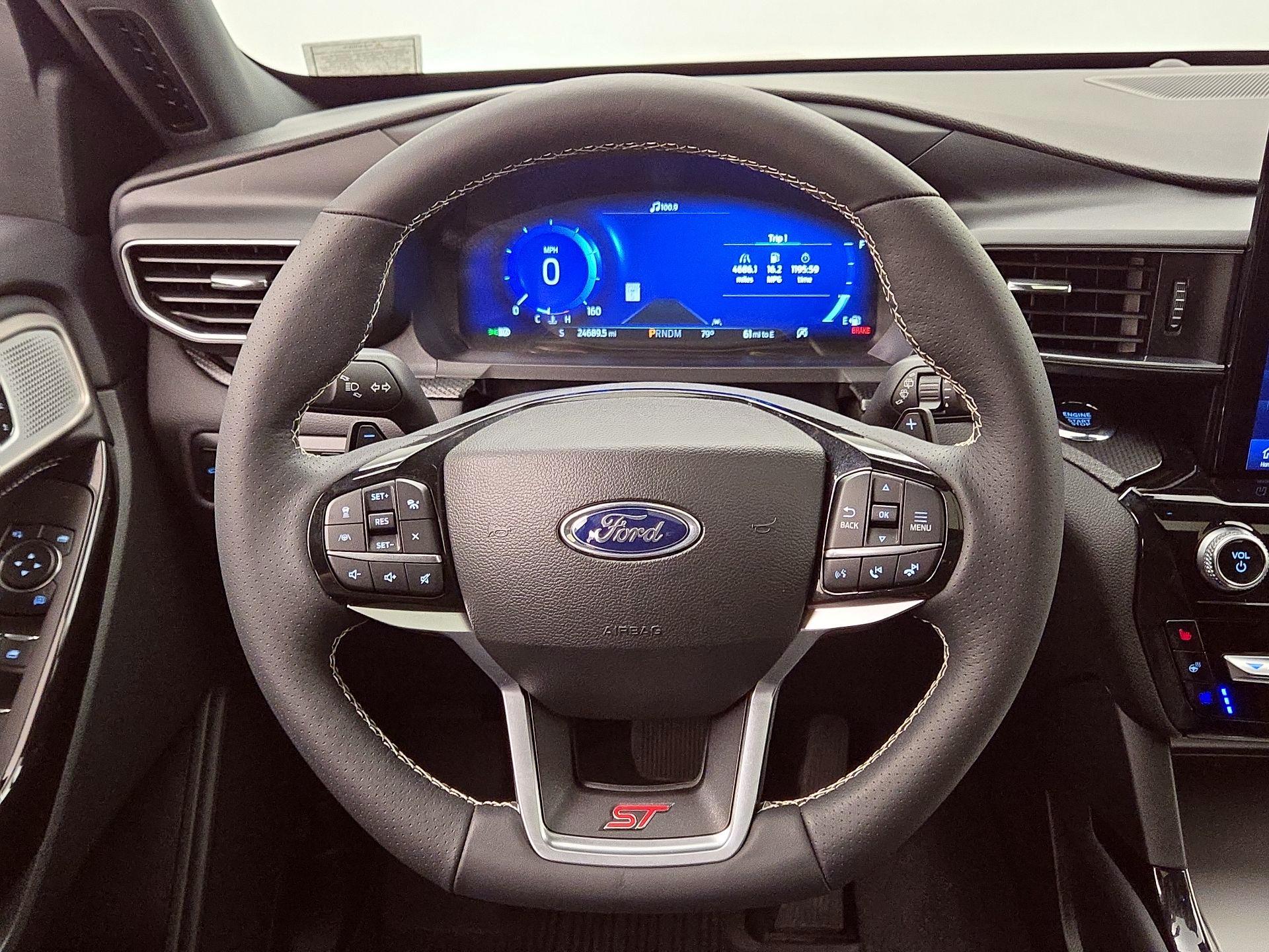 Thumbnail: 2023 Ford Explorer - 10