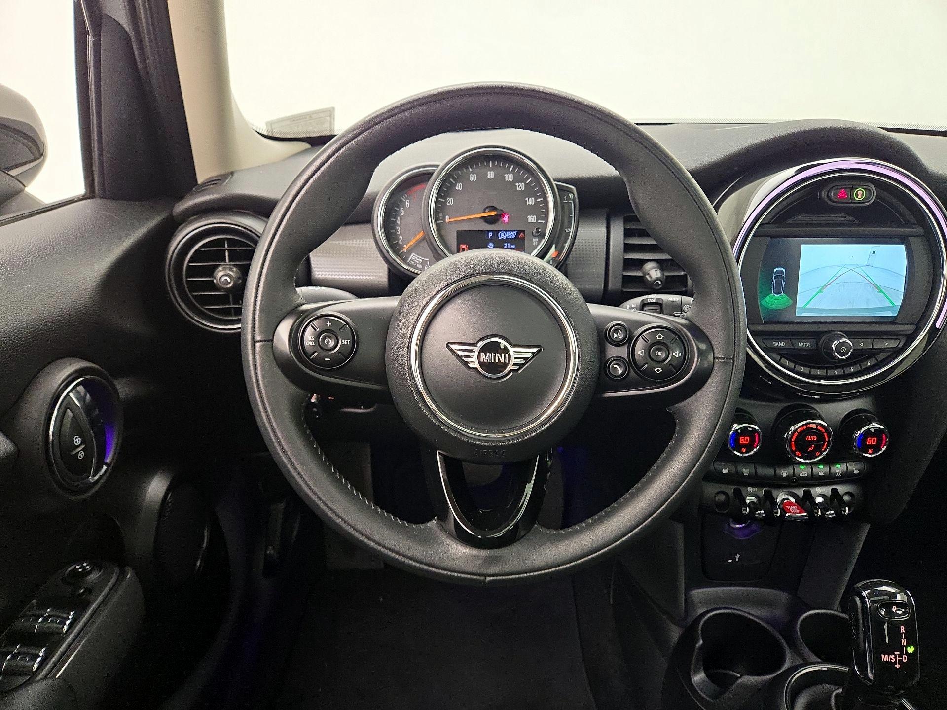 Thumbnail: 2020 MINI Cooper Hardtop - 10