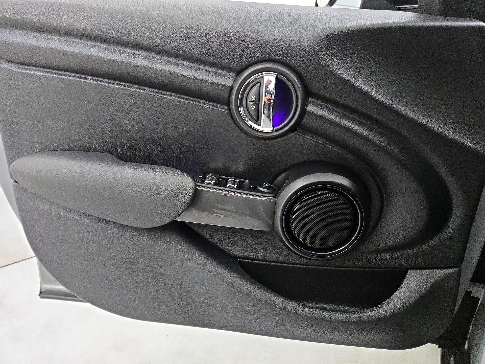 Thumbnail: 2020 MINI Cooper Hardtop - 12