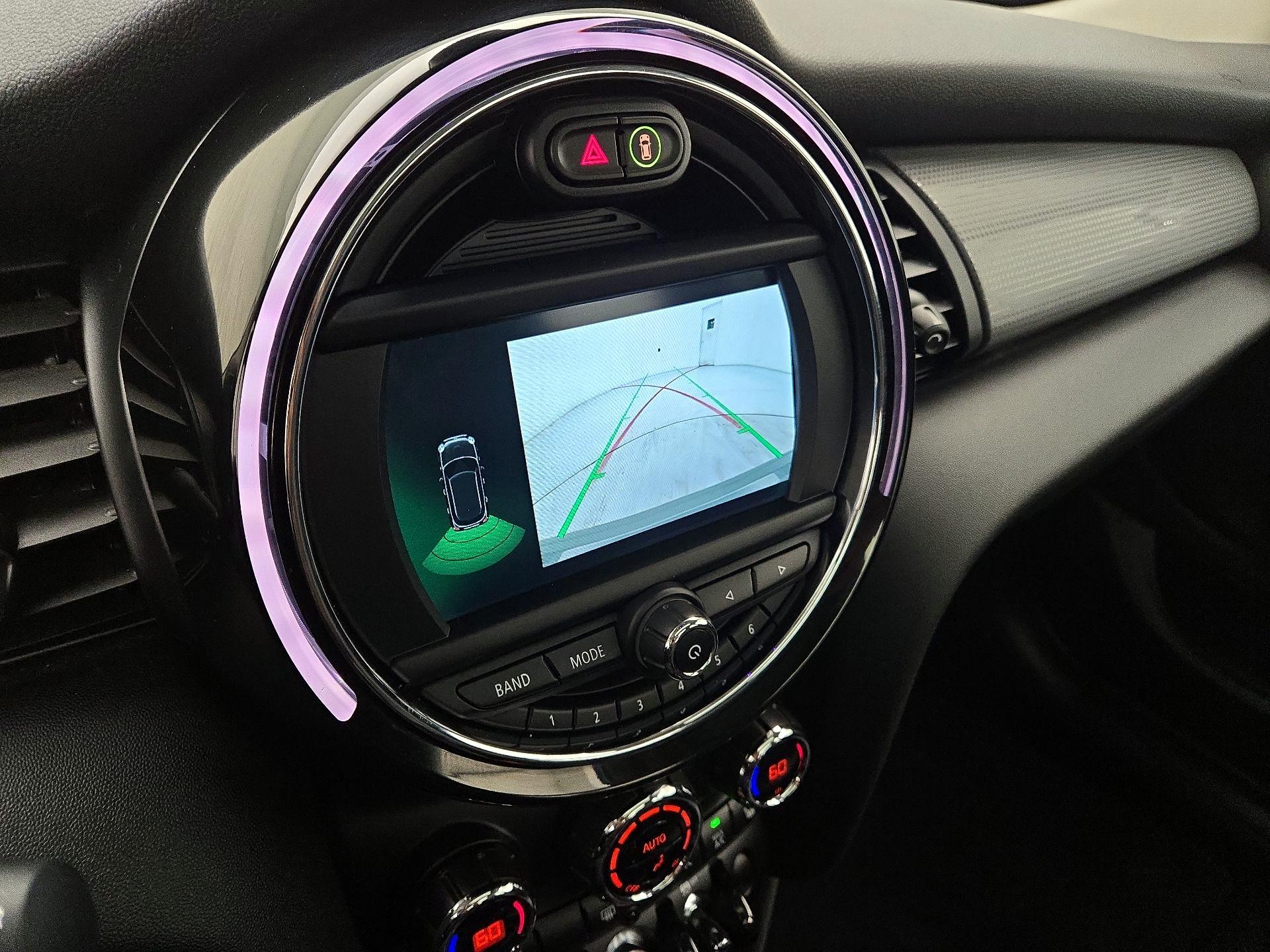 Thumbnail: 2020 MINI Cooper Hardtop - 14