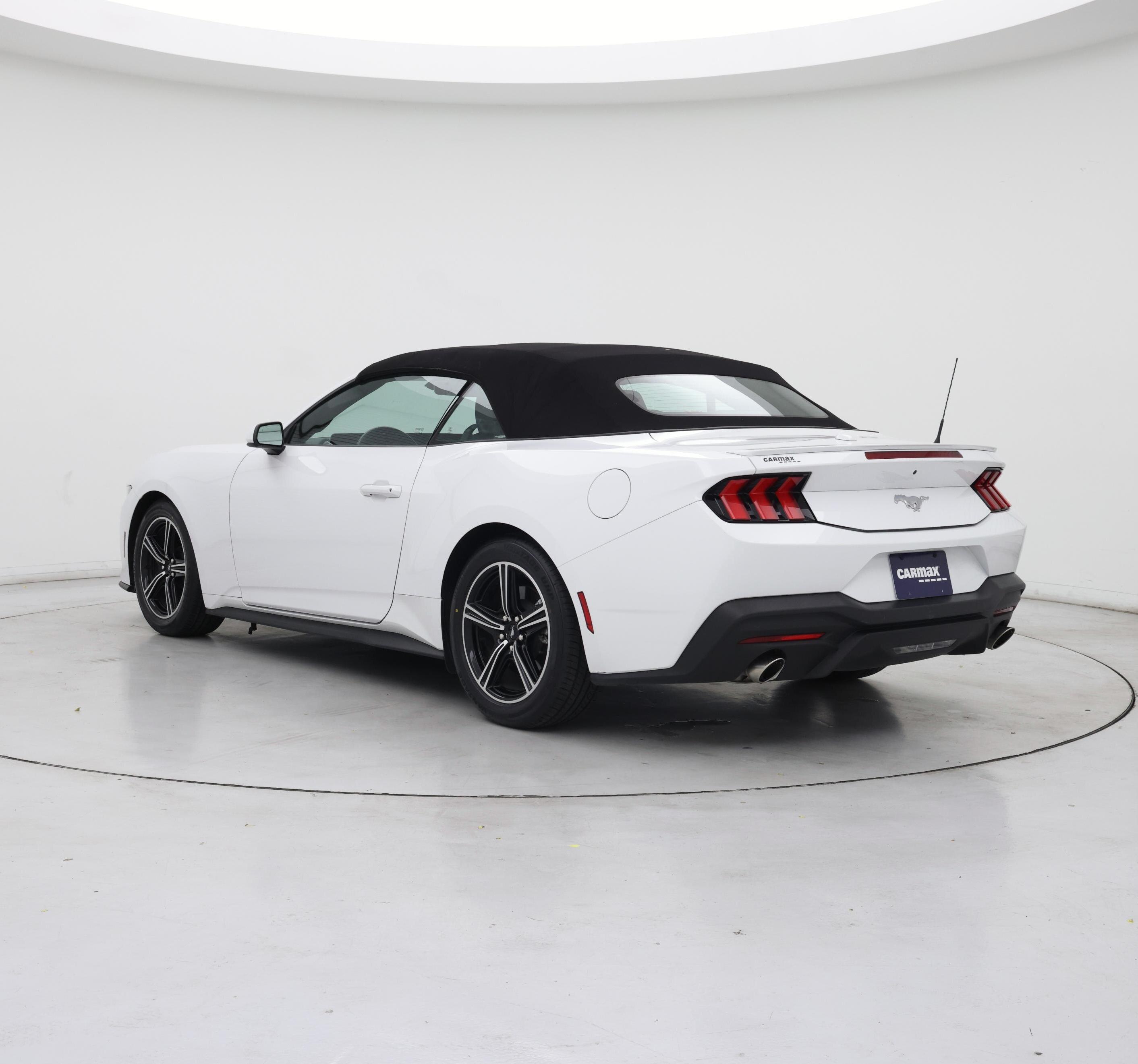 Thumbnail: 2025 Ford Mustang - 2