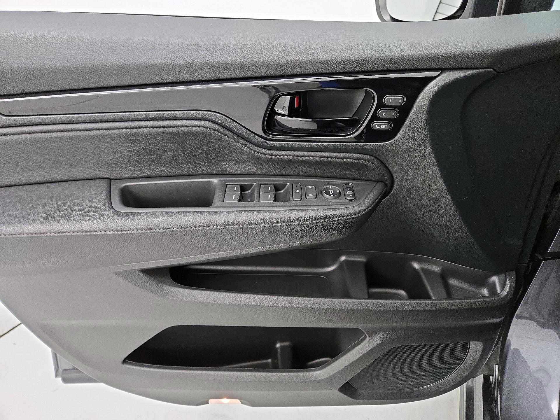 Thumbnail: 2023 Honda Odyssey - 12