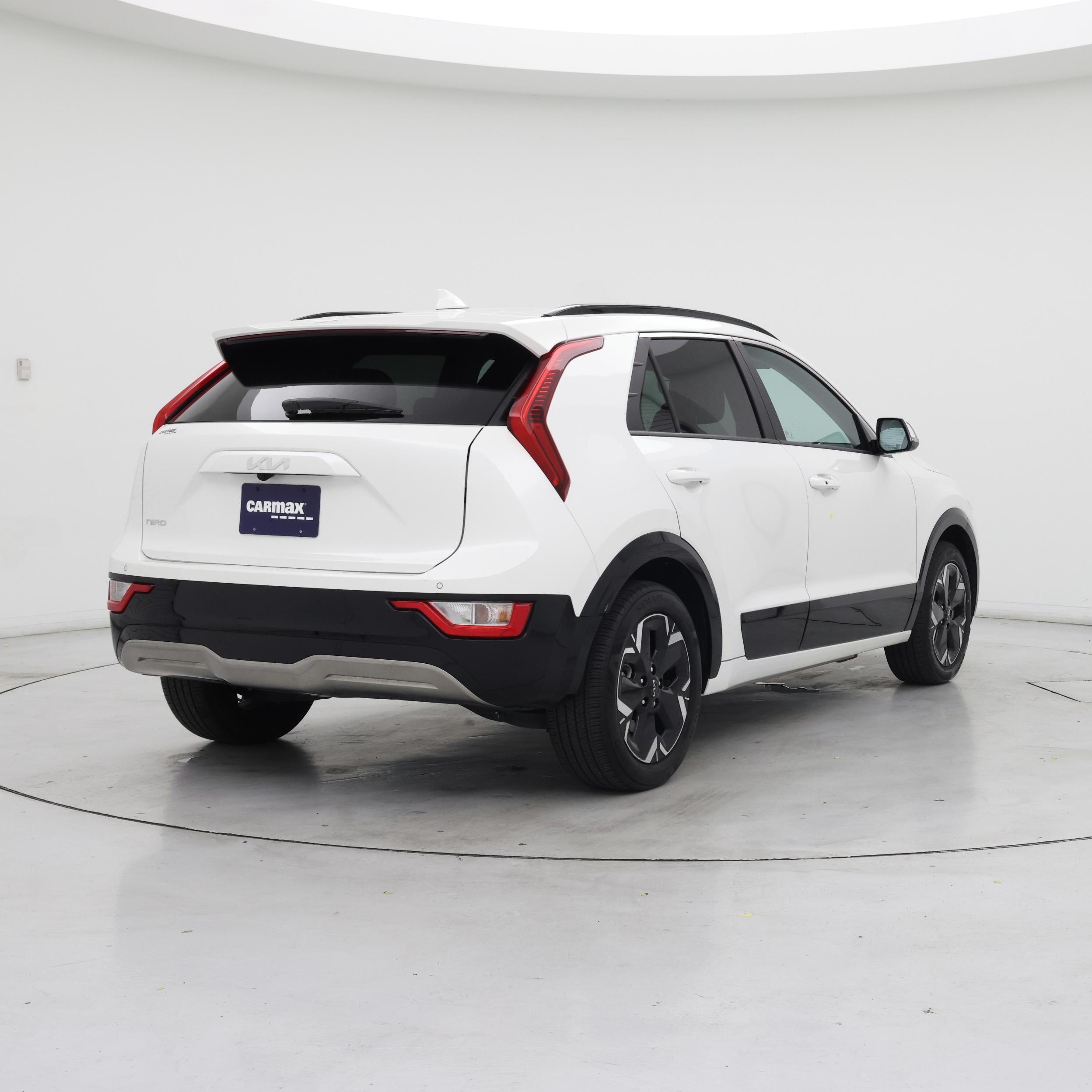 Thumbnail: 2024 Kia Niro - 8