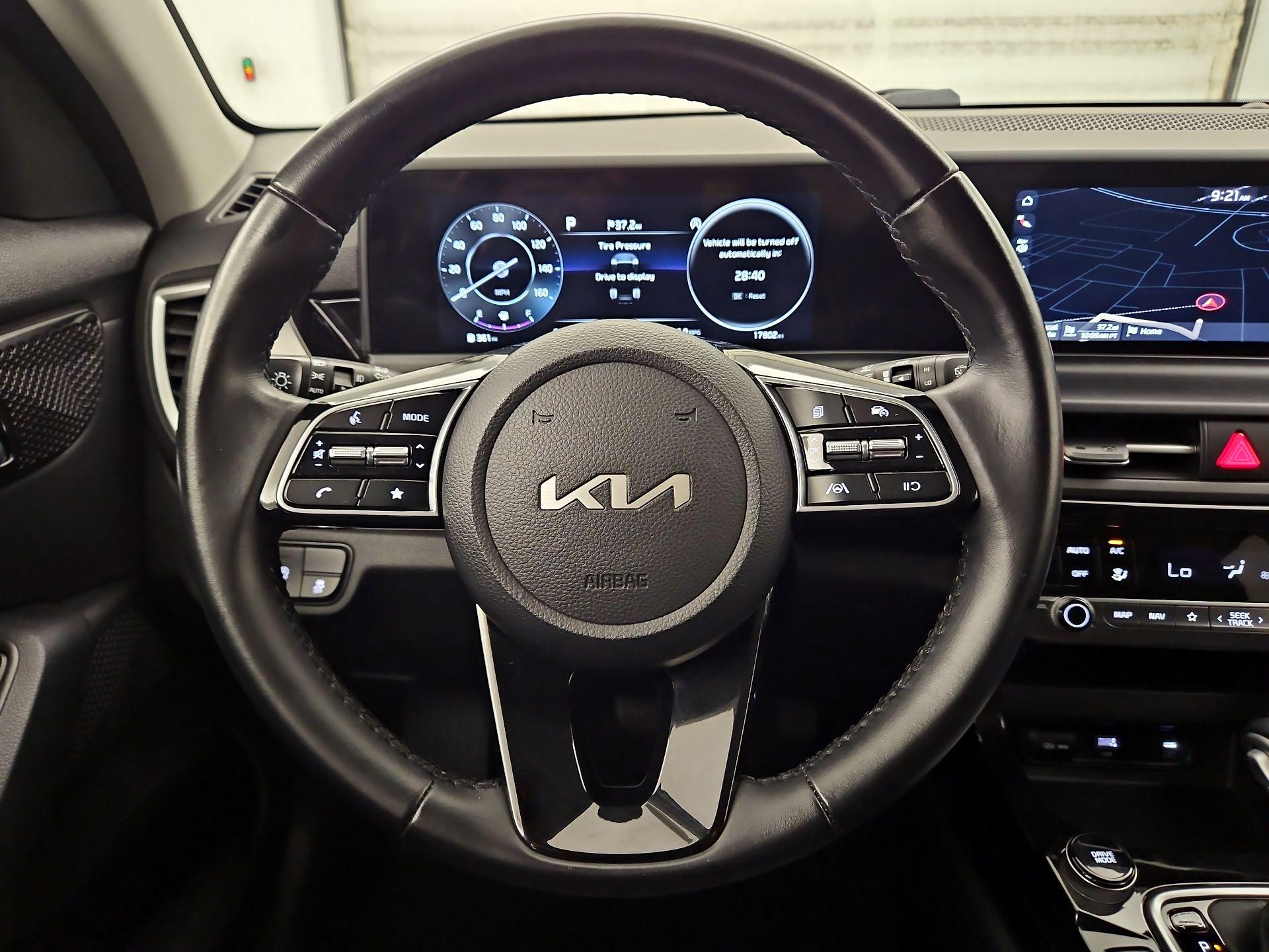 Thumbnail: 2024 Kia Seltos - 10