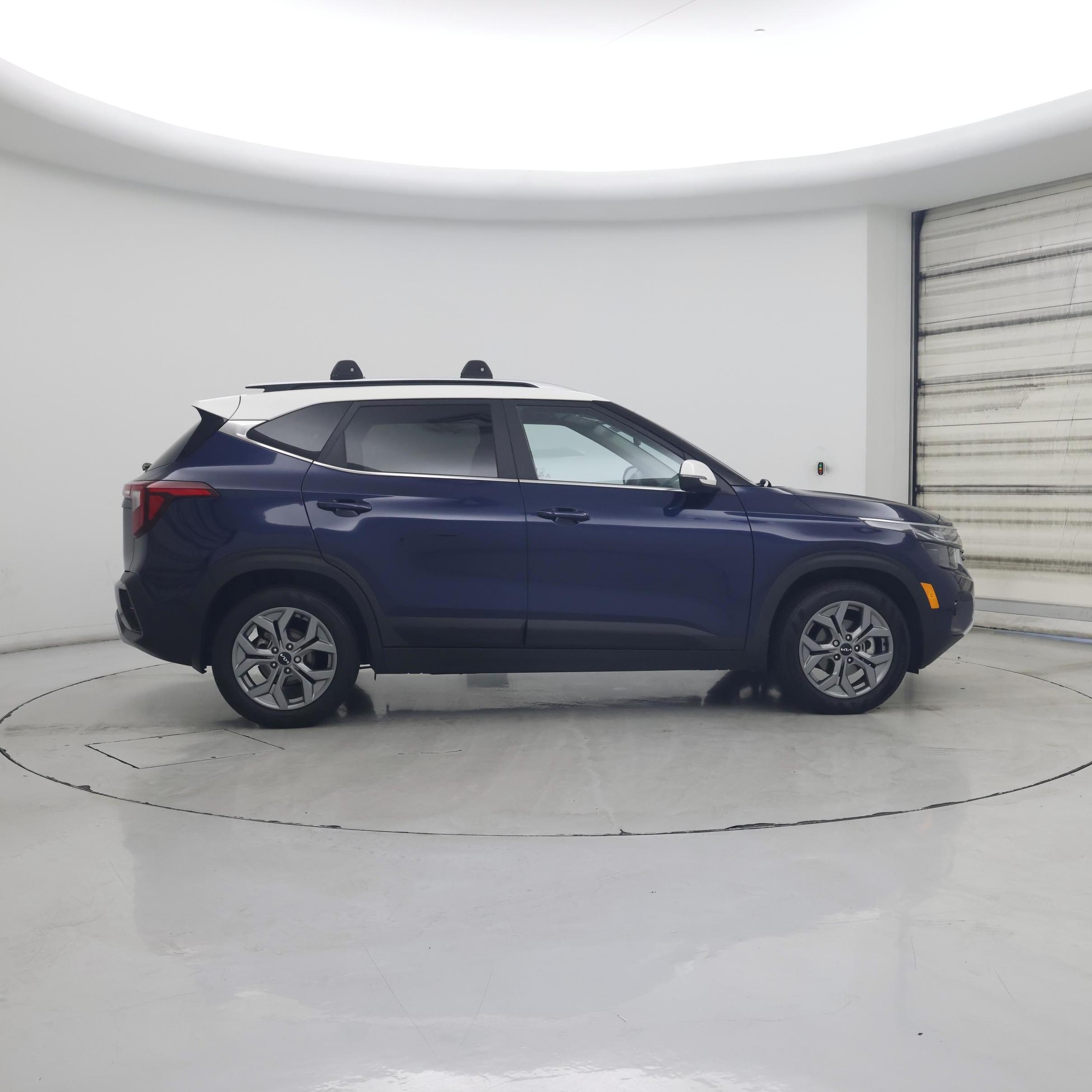 Thumbnail: 2024 Kia Seltos - 7