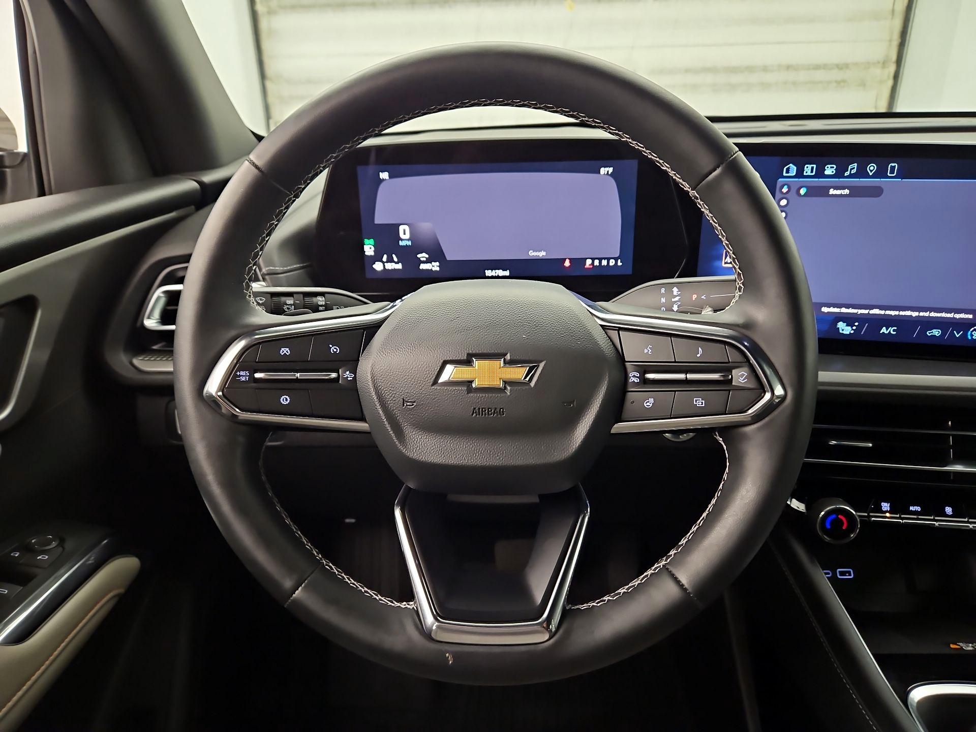 Thumbnail: 2025 Chevrolet Traverse - 10