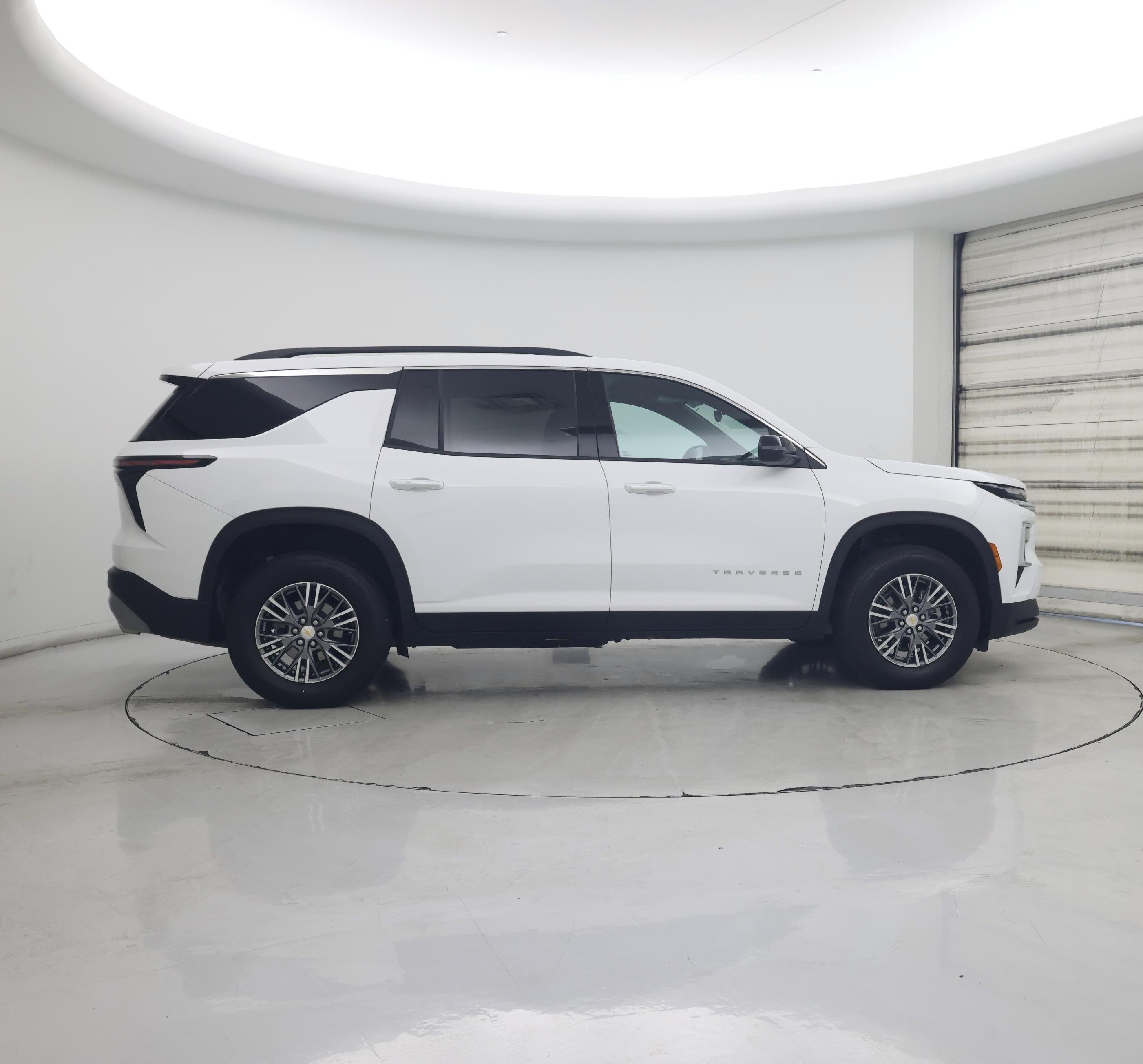 Thumbnail: 2025 Chevrolet Traverse - 7
