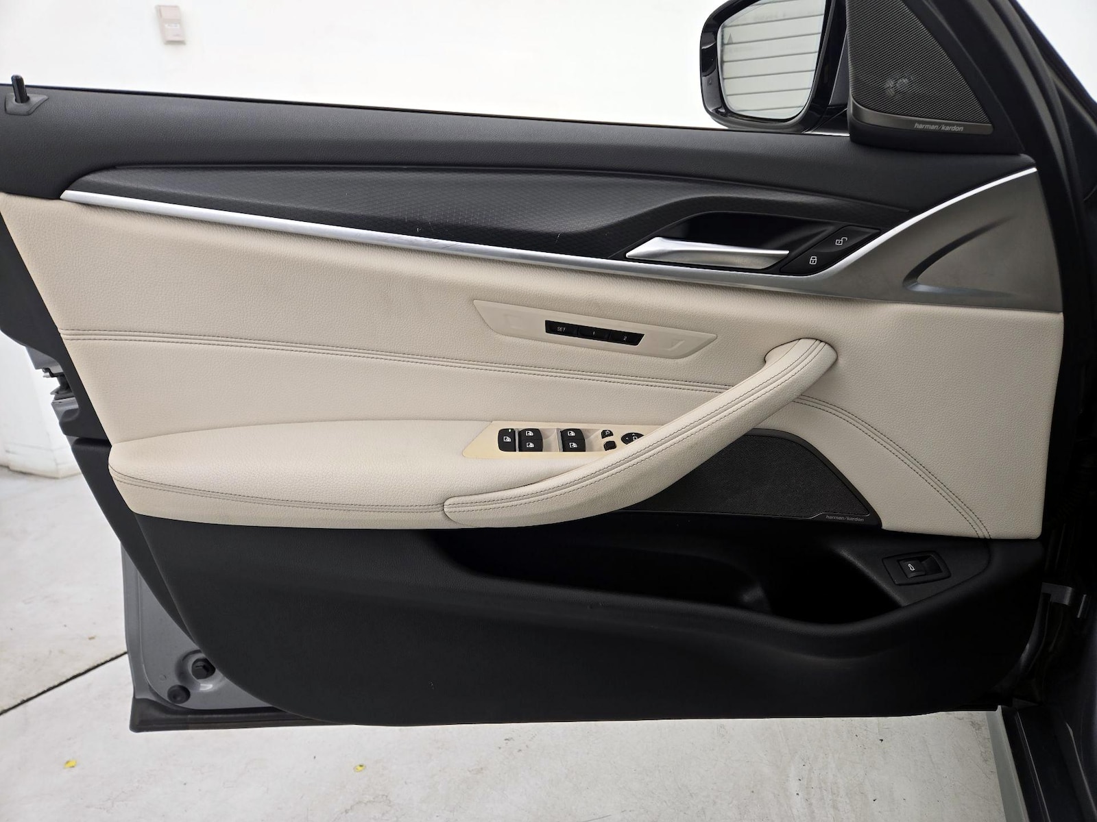 2023 BMW 5 Series 540i - Photo 13
