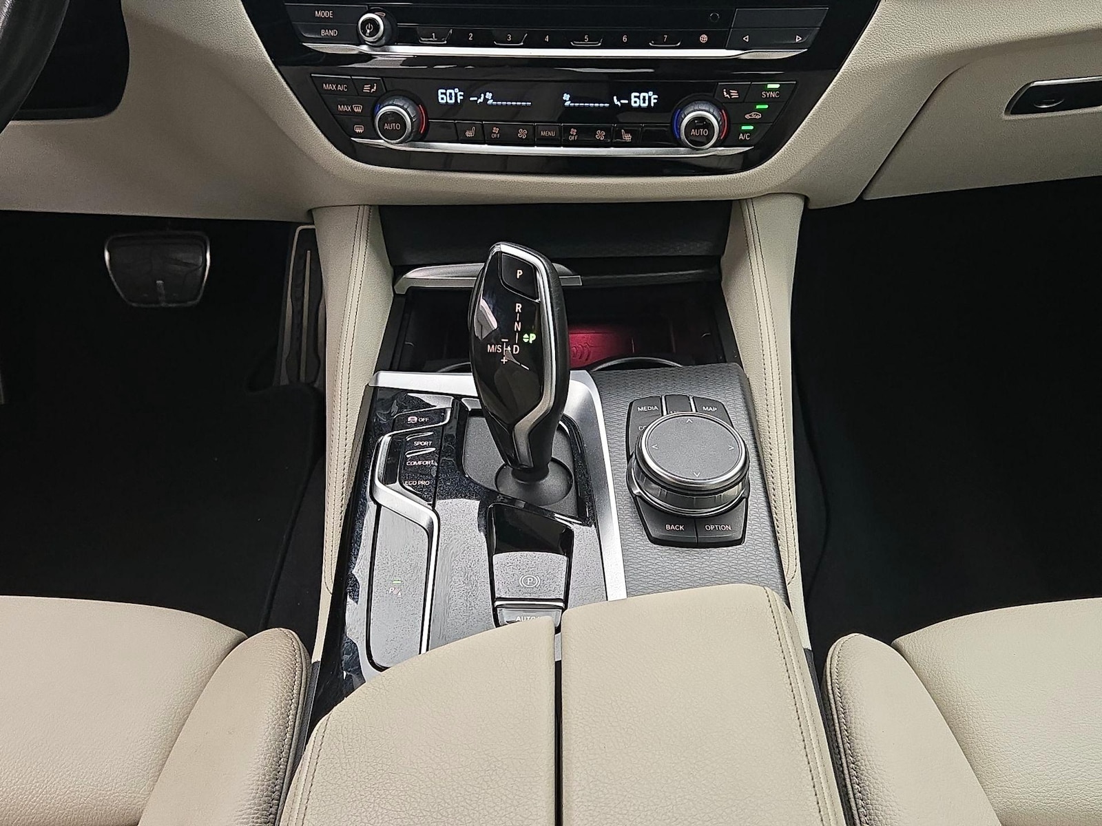 2023 BMW 5 Series 540i - Photo 19