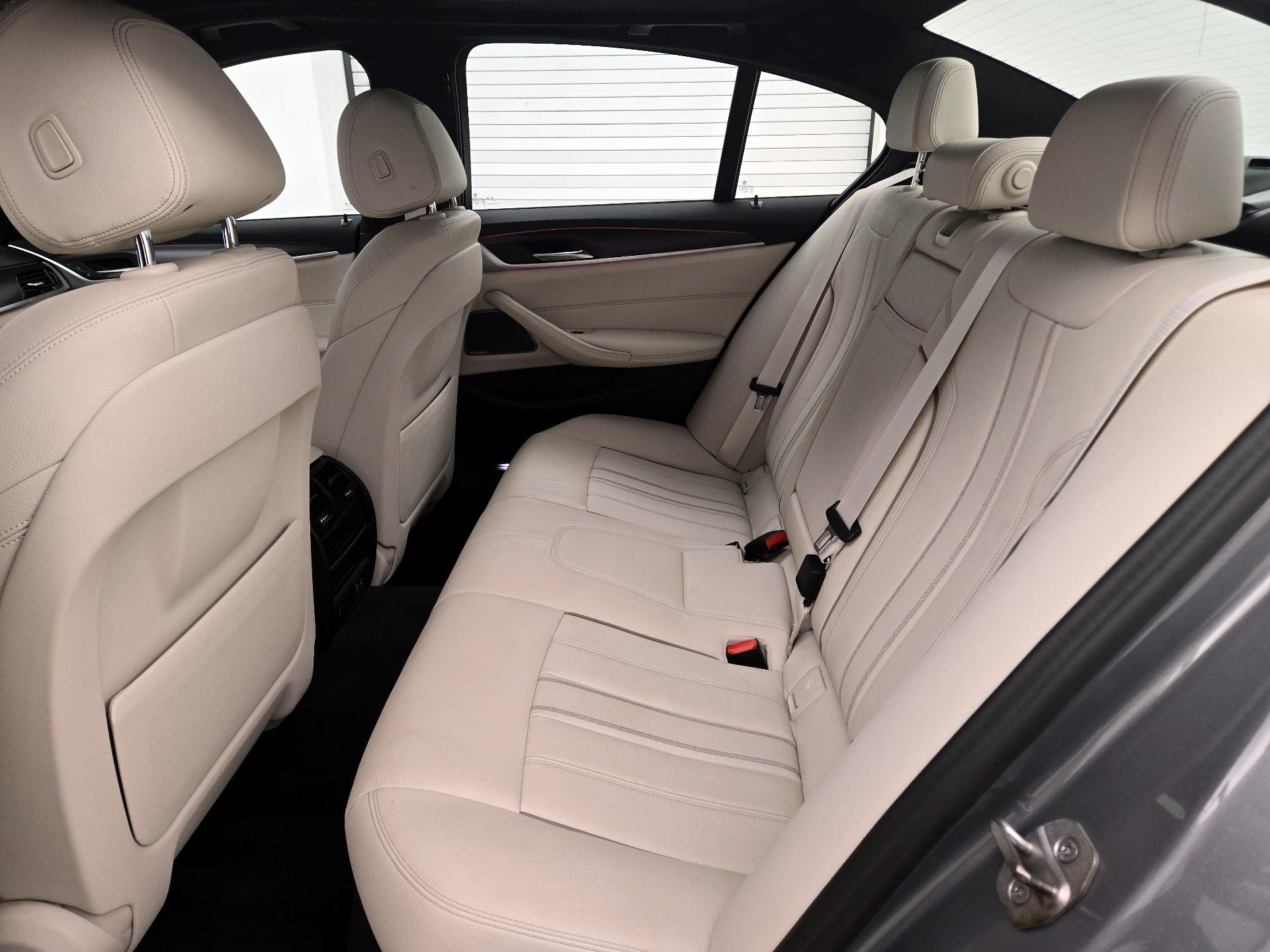 Thumbnail: 2023 BMW 5 Series - 20