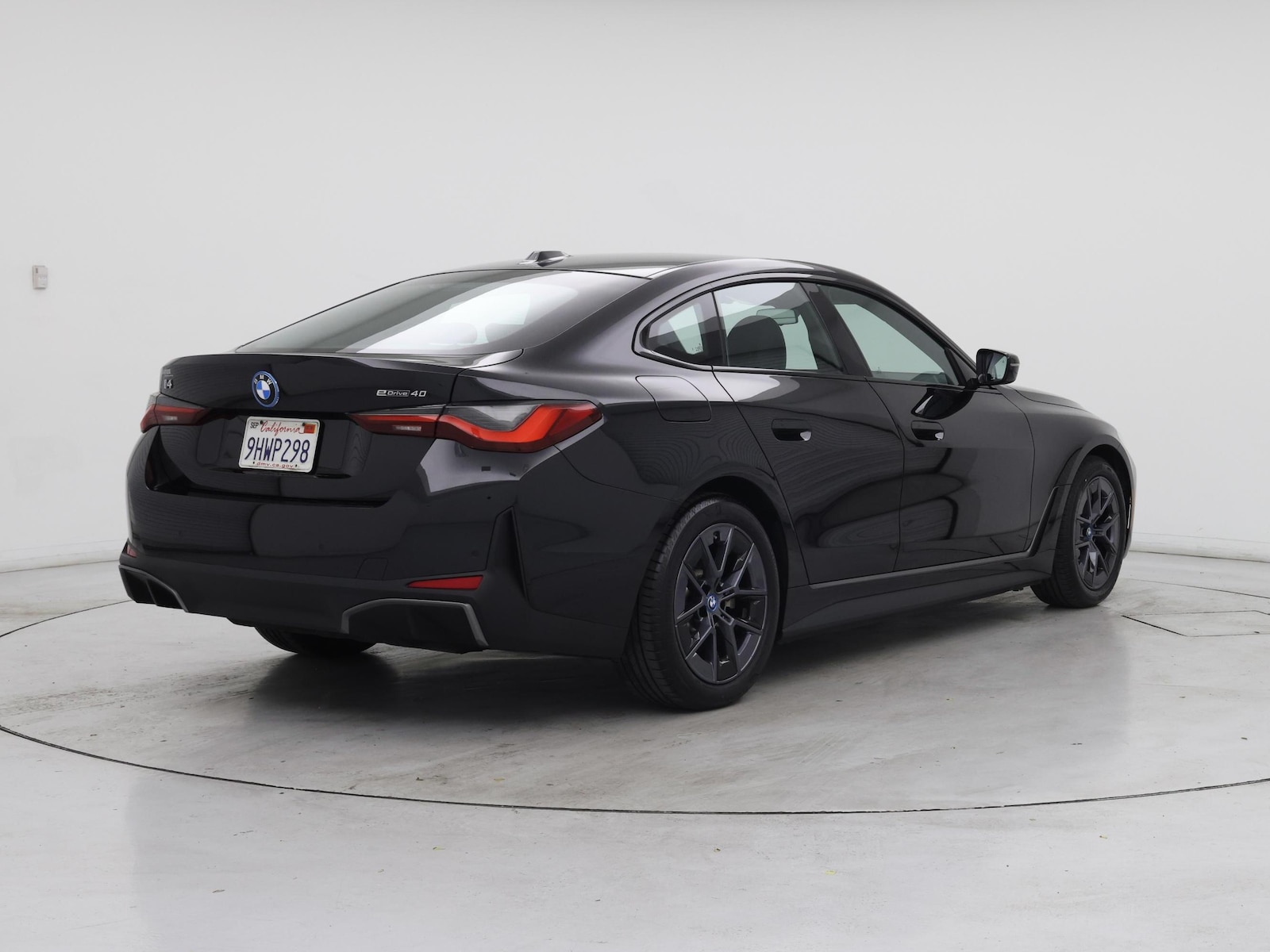 2023 BMW i4 40 - Photo 9