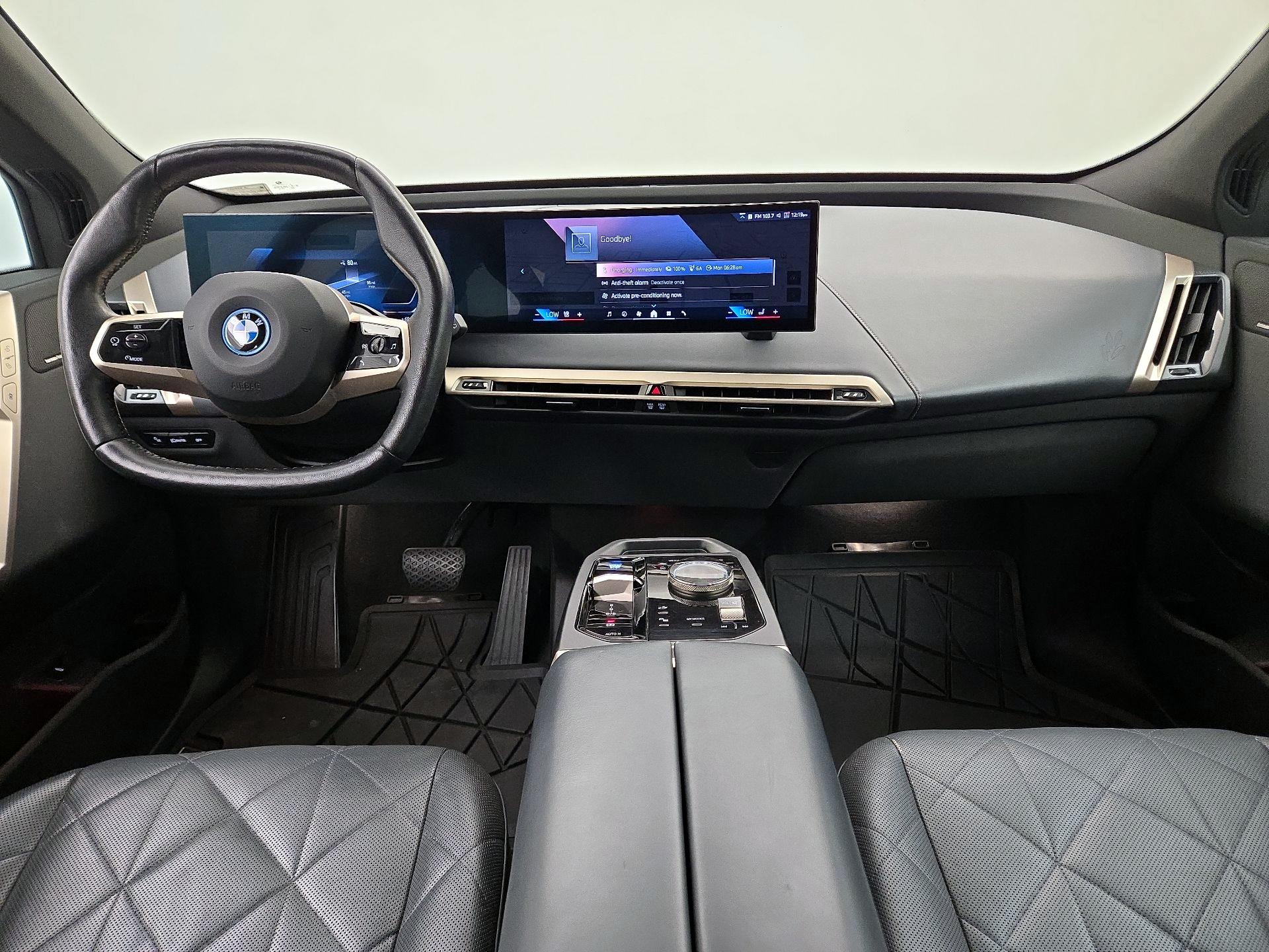 Thumbnail: 2024 BMW iX - 9