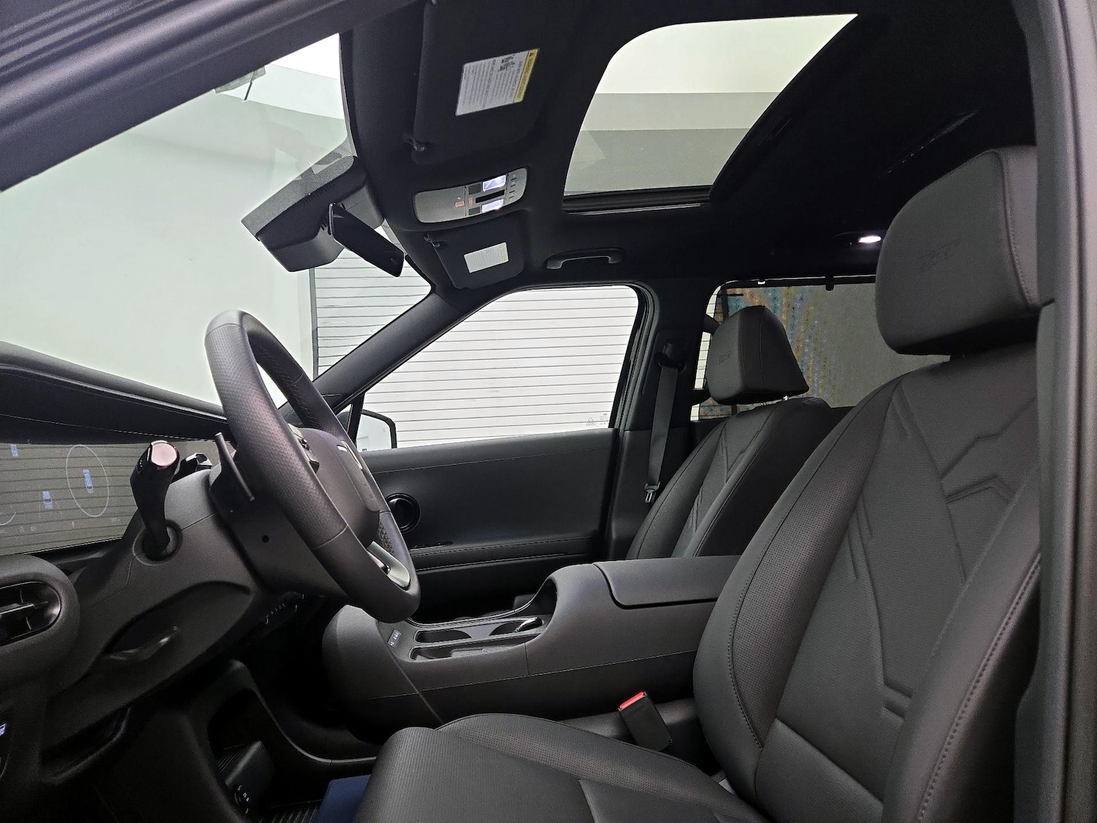 Sunroof(s) & Overhead Airbags
