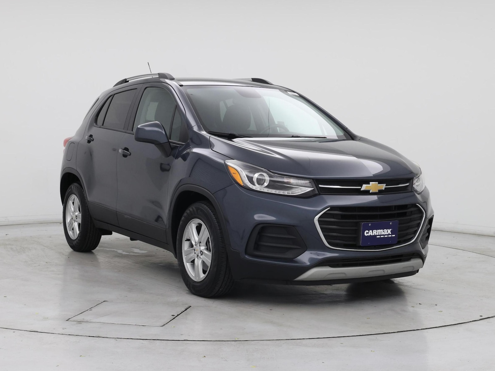 2022 Chevrolet Trax LT - Photo 2