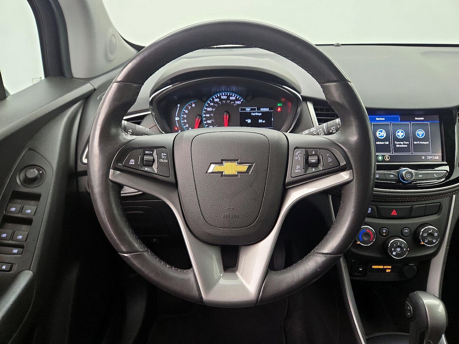 2022 Chevrolet Trax LT - Photo 11