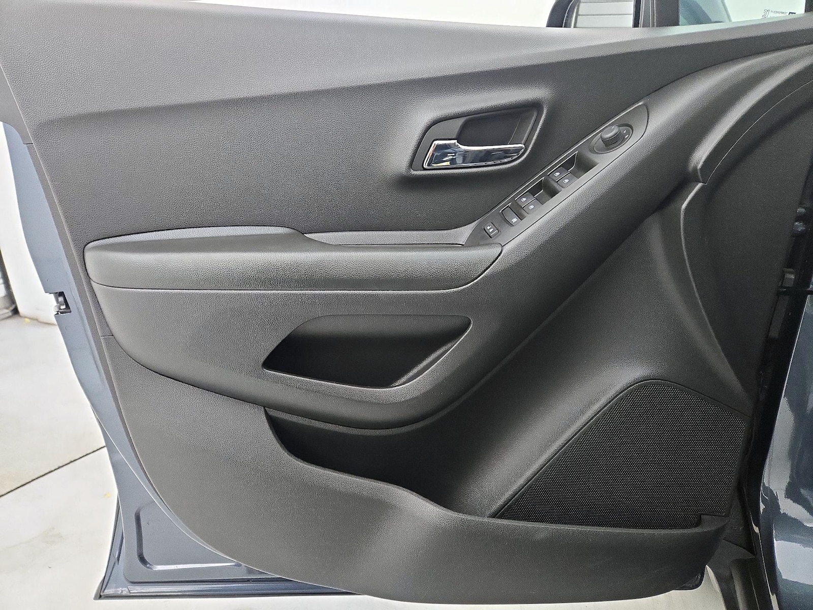 2022 Chevrolet Trax LT - Photo 13