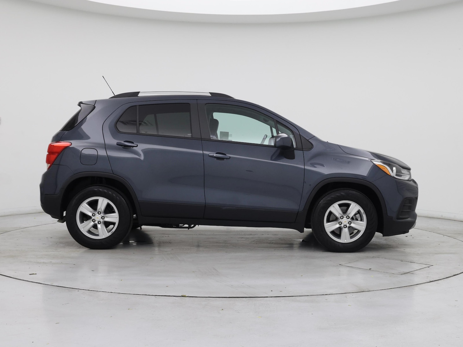 2022 Chevrolet Trax LT - Photo 8