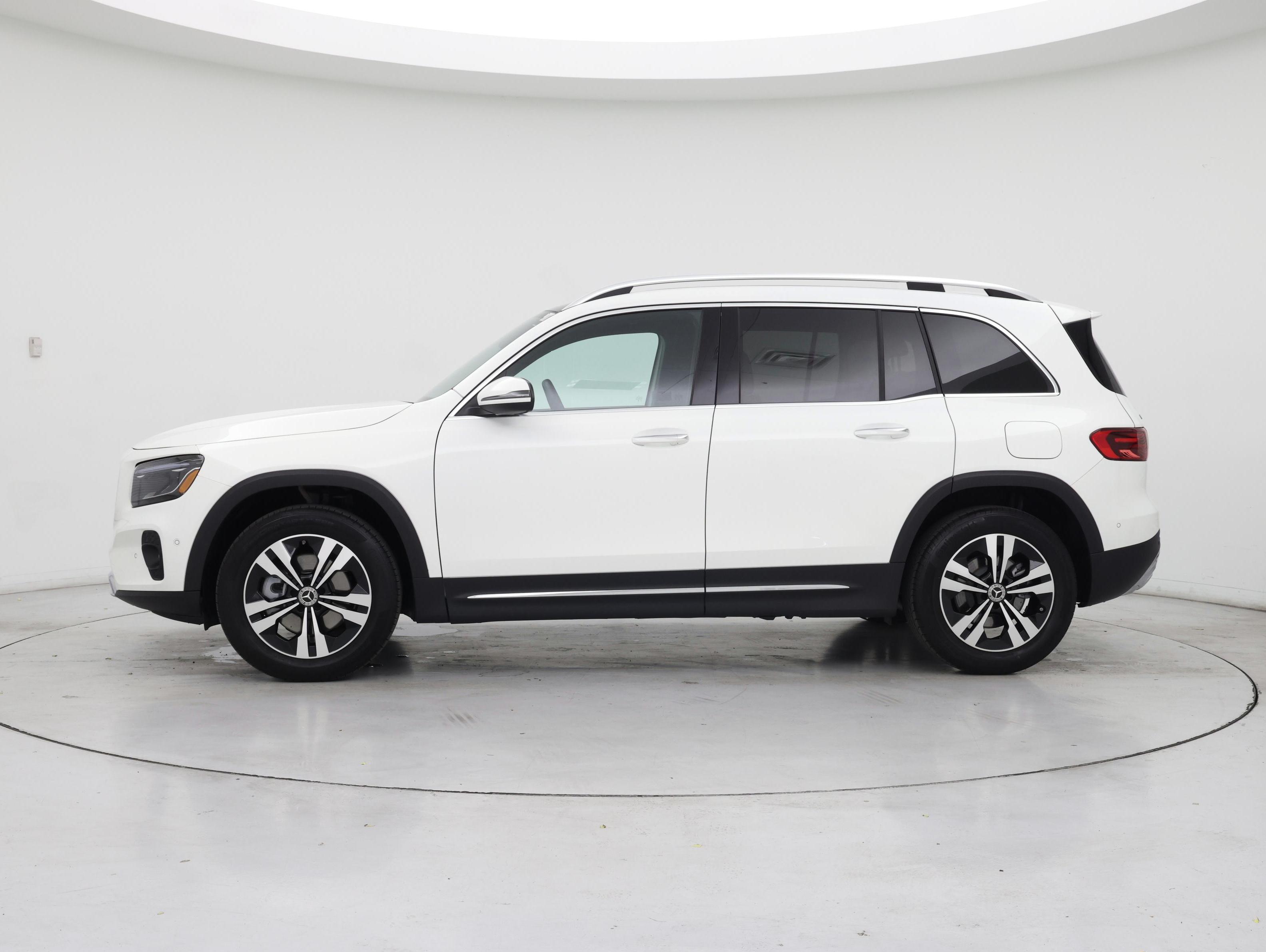 Thumbnail: 2025 Mercedes-Benz GLB - 3