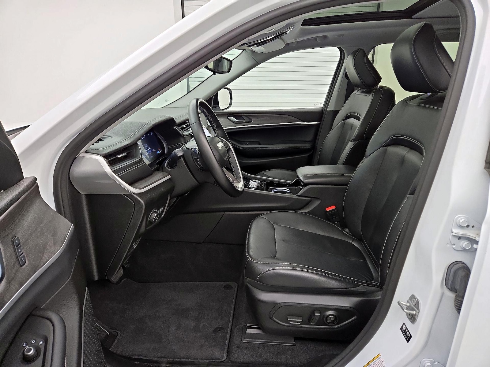 2022 Jeep Grand Cherokee Limited - Photo 12