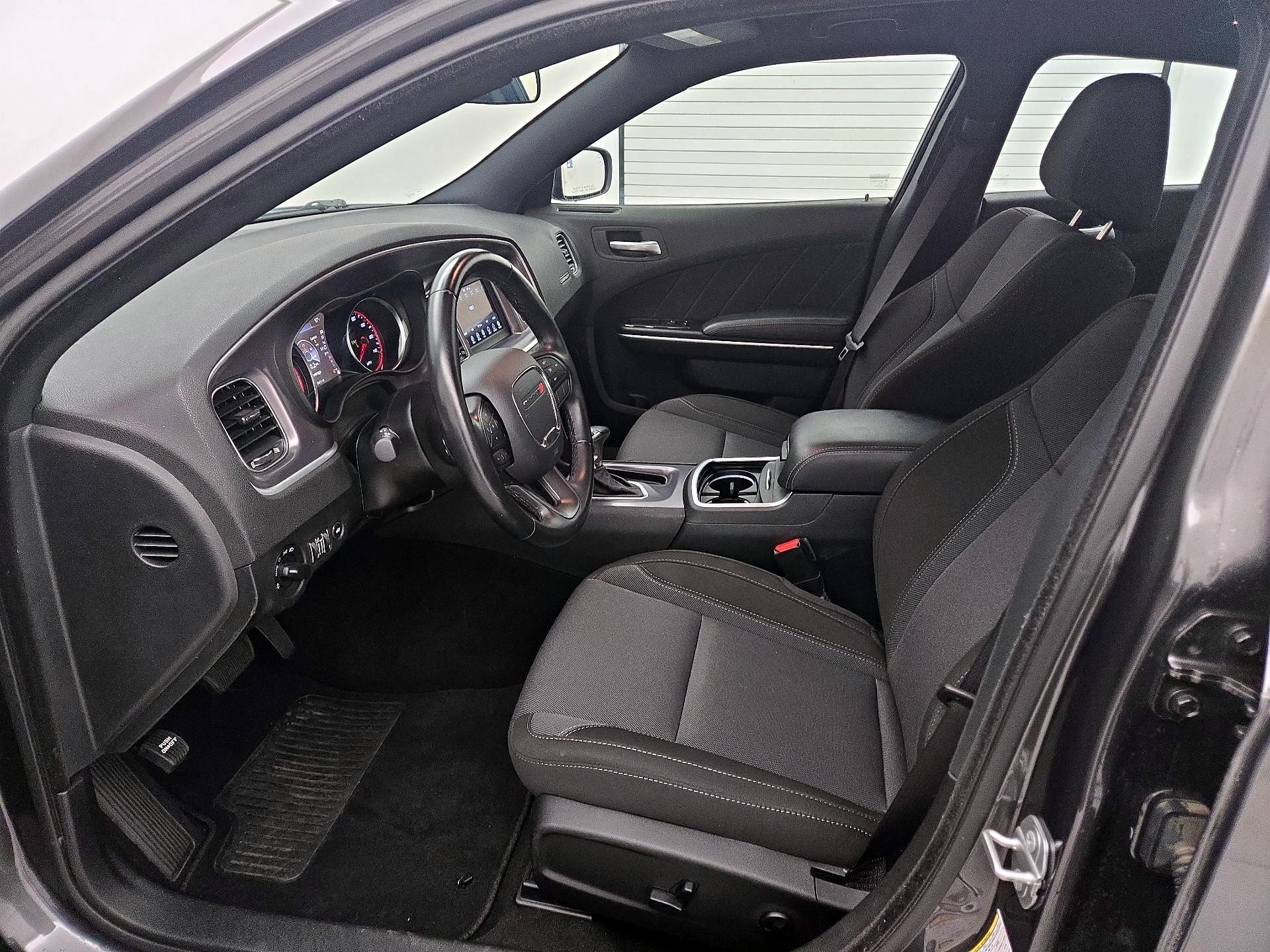 Thumbnail: 2020 Dodge Charger - 11