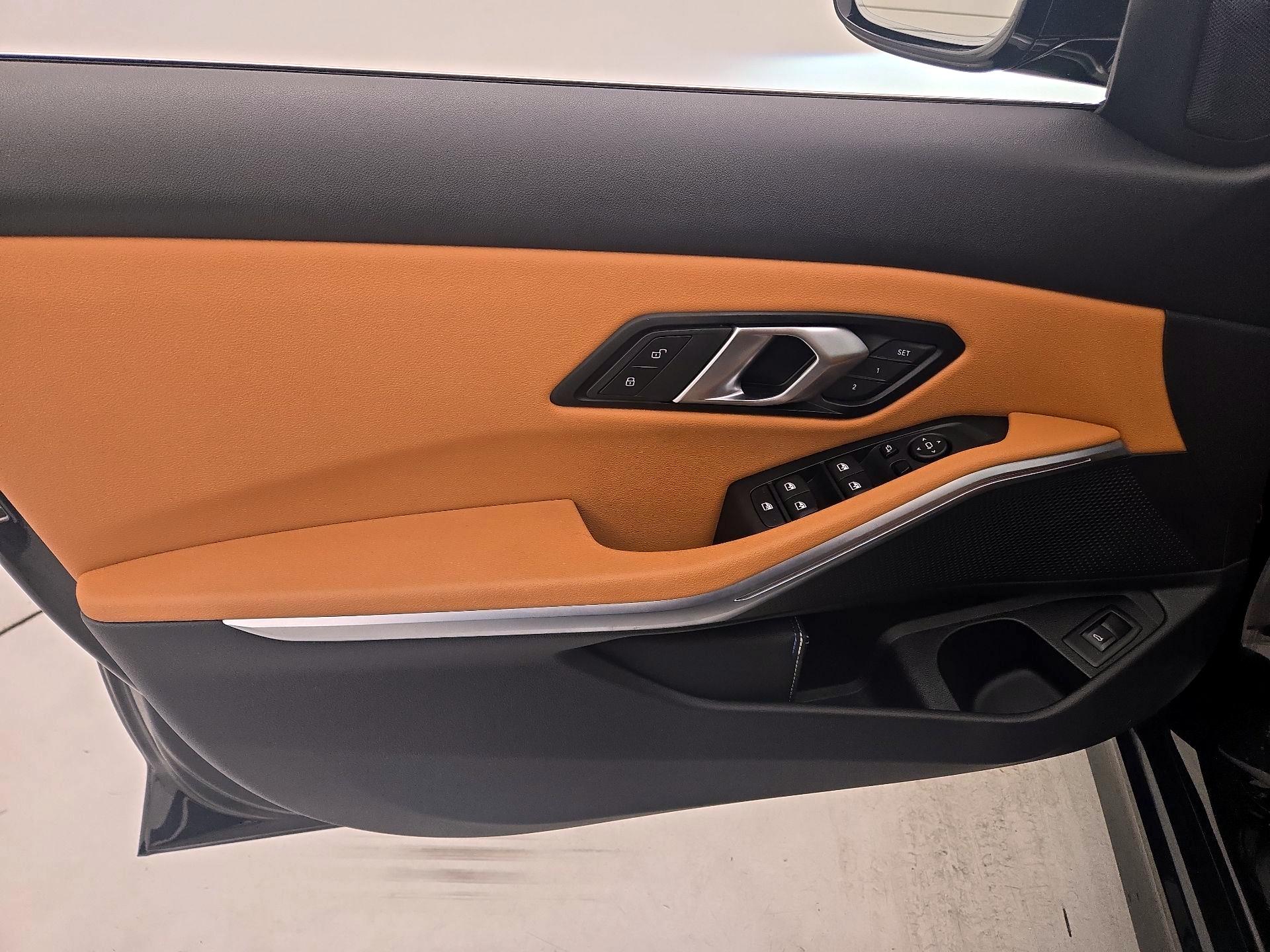 Thumbnail: 2024 BMW 3 Series - 12