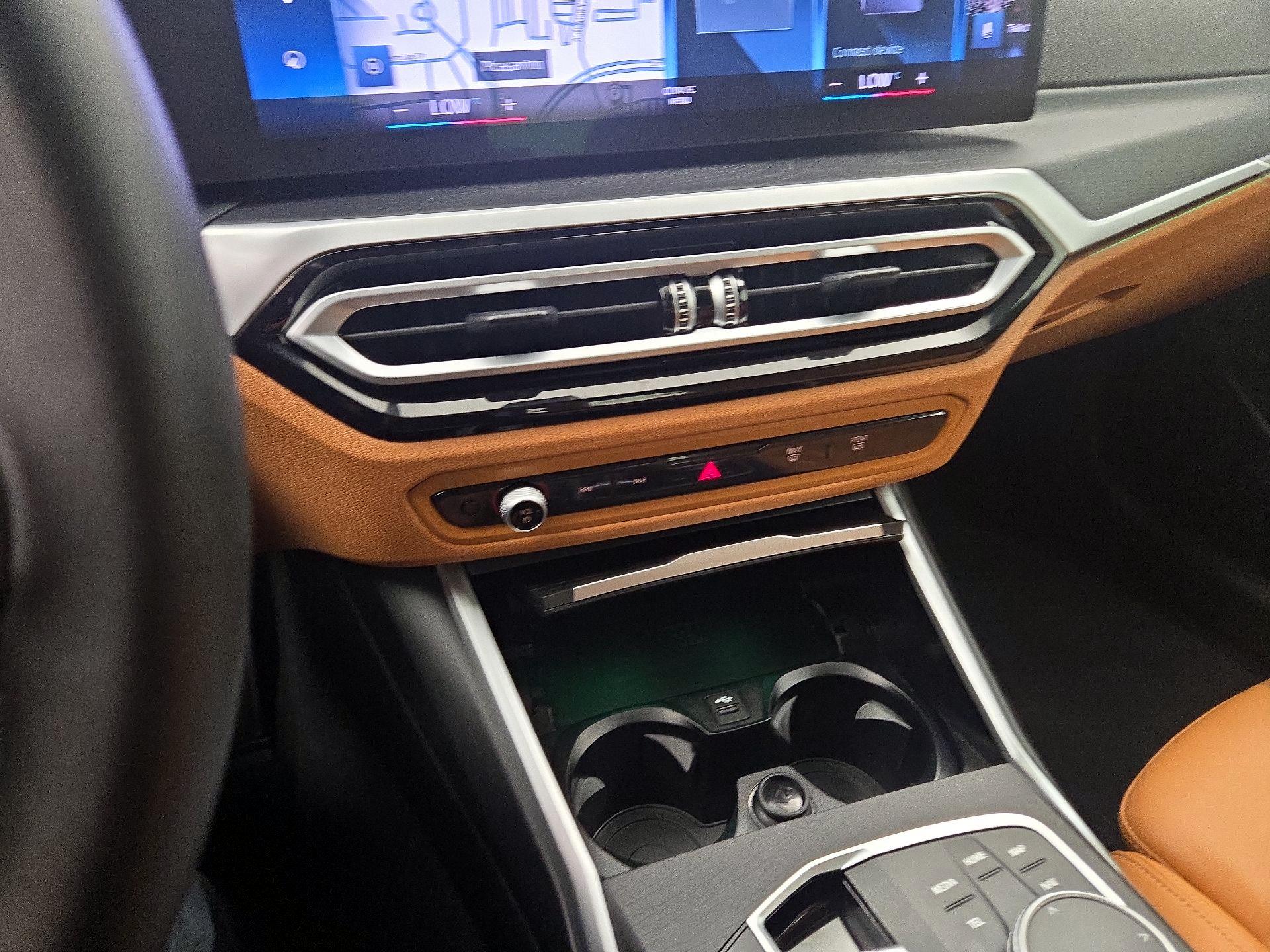 Thumbnail: 2024 BMW 3 Series - 17