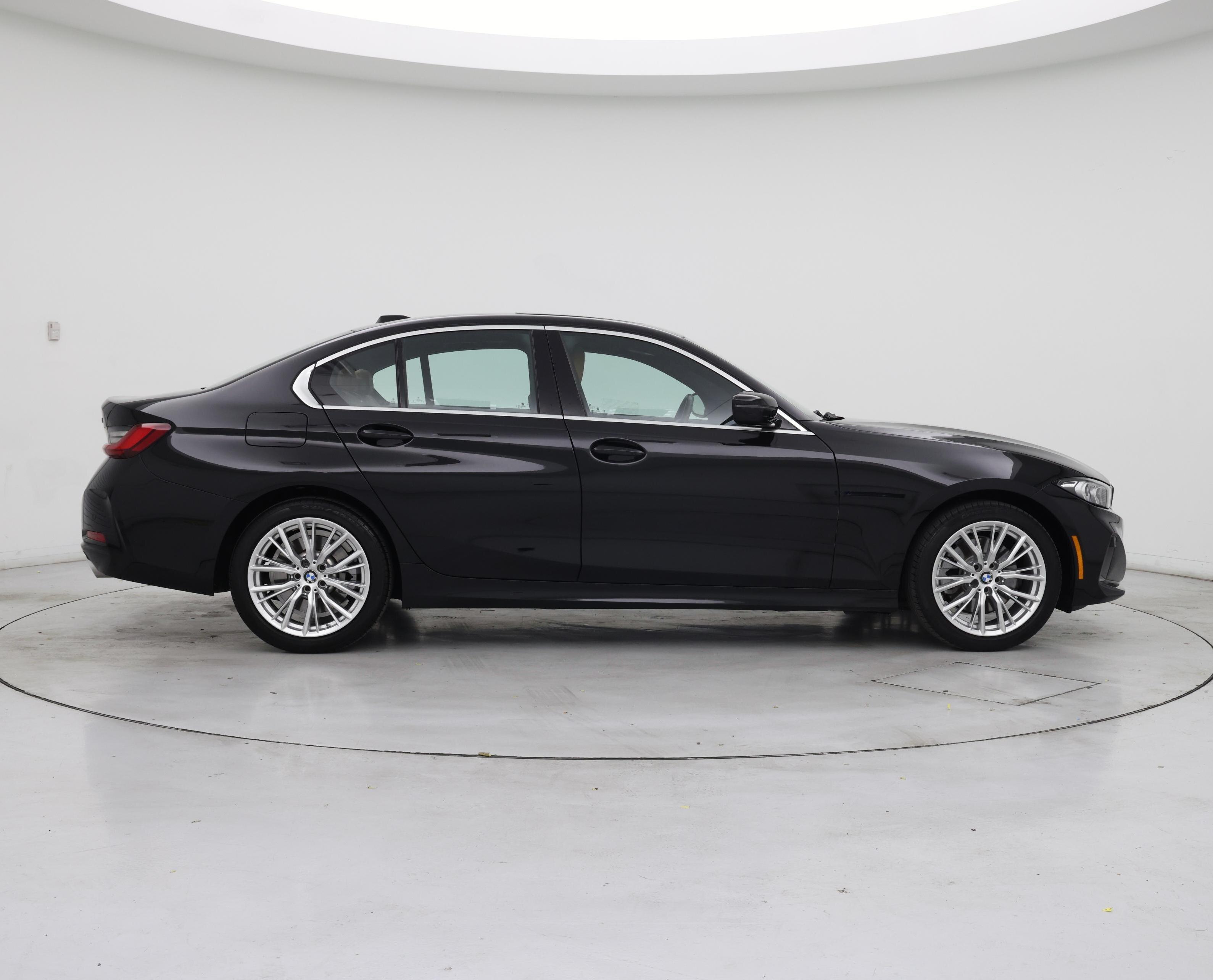 Thumbnail: 2024 BMW 3 Series - 7