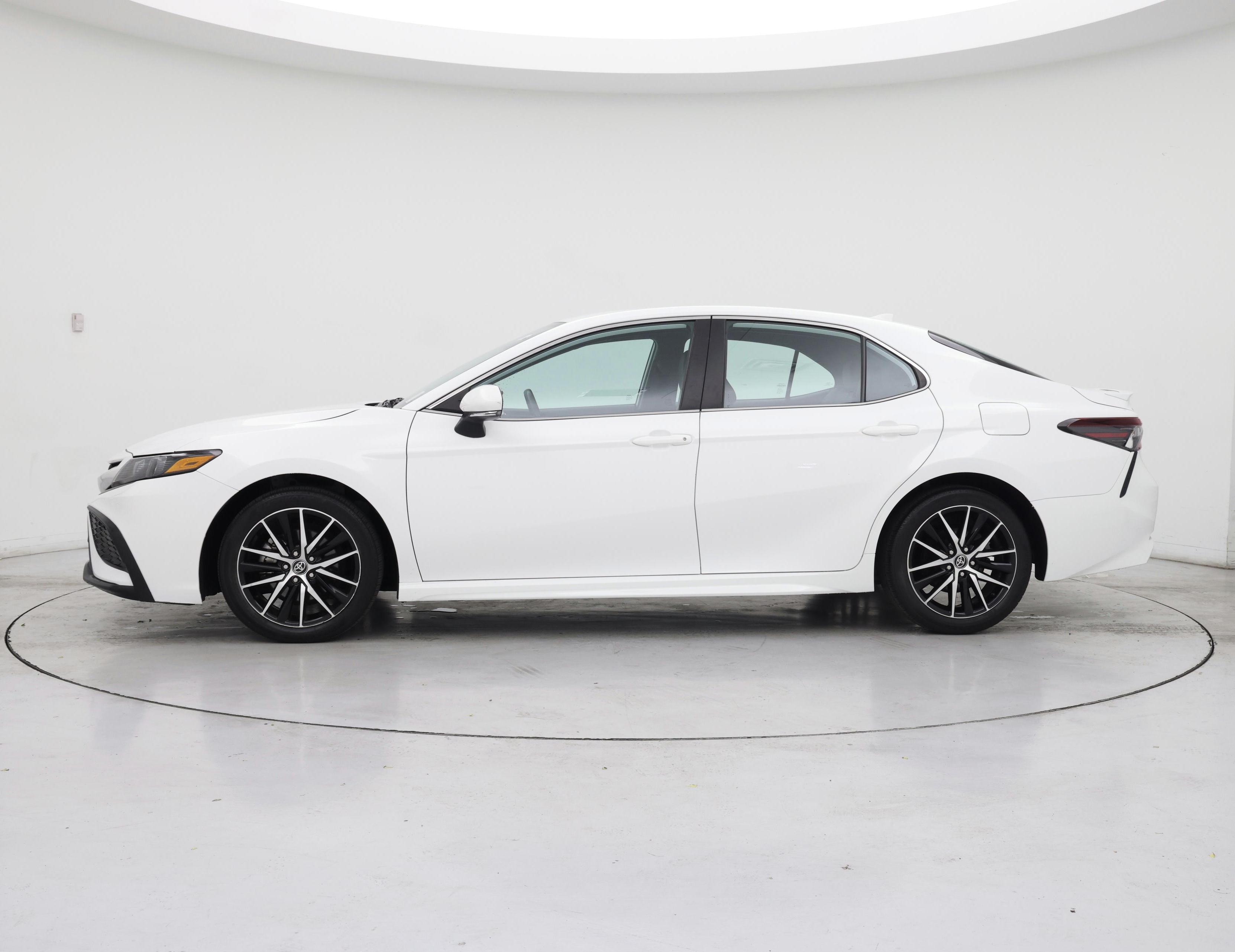 Thumbnail: 2023 Toyota Camry - 3