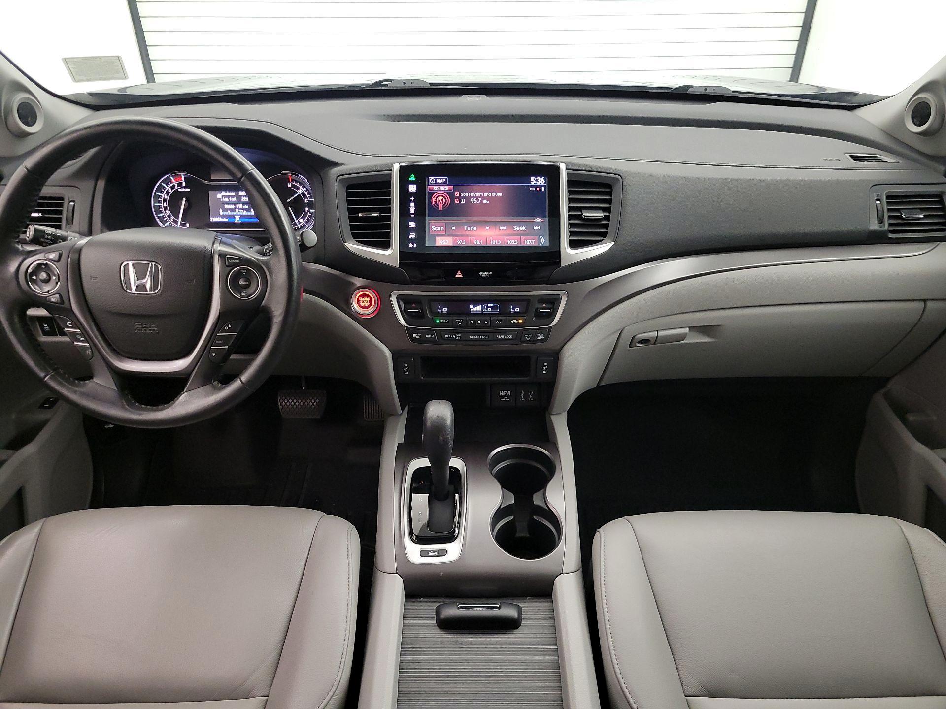 Thumbnail: 2016 Honda Pilot - 9