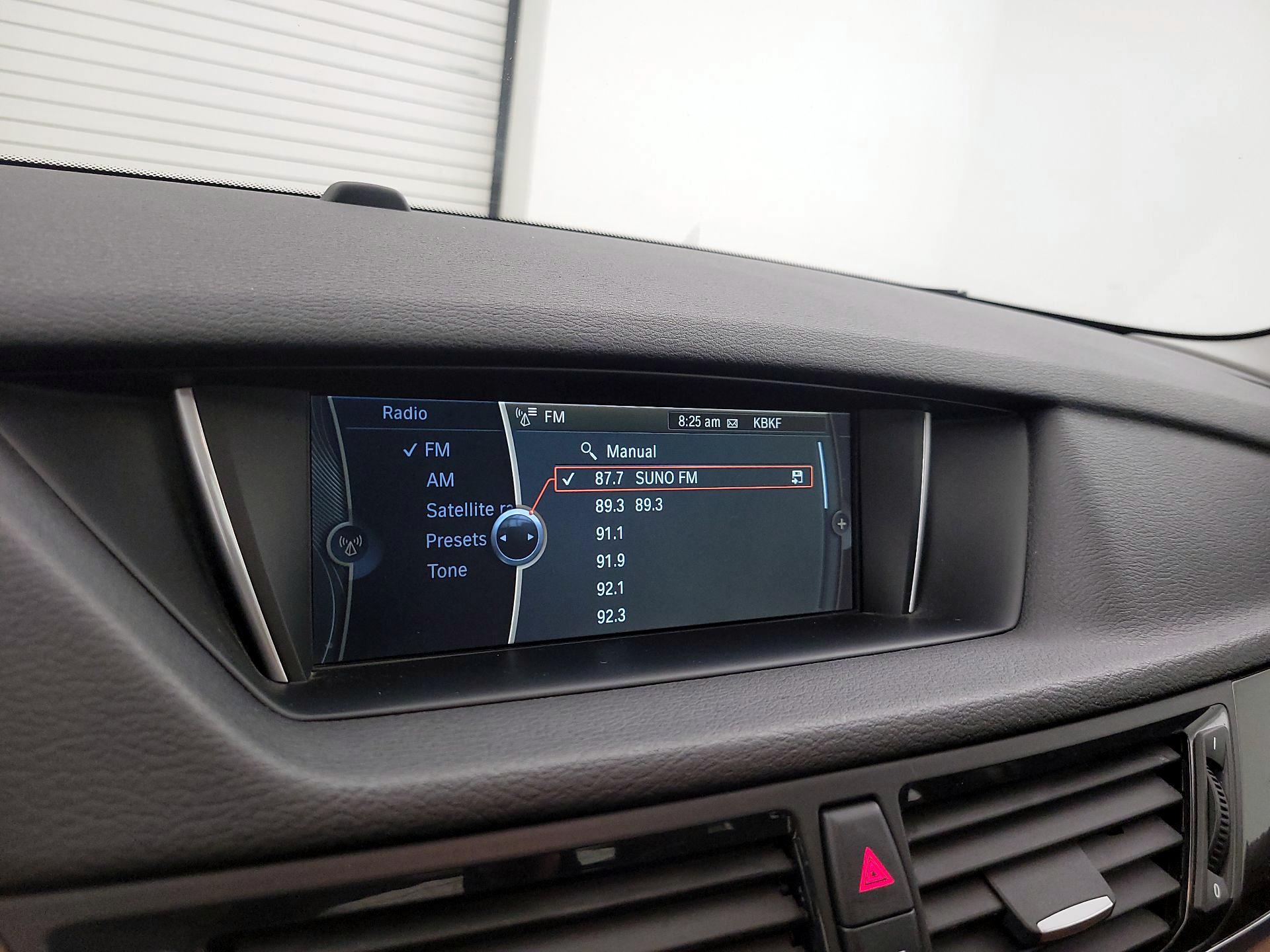 Thumbnail: 2015 BMW X1 - 16