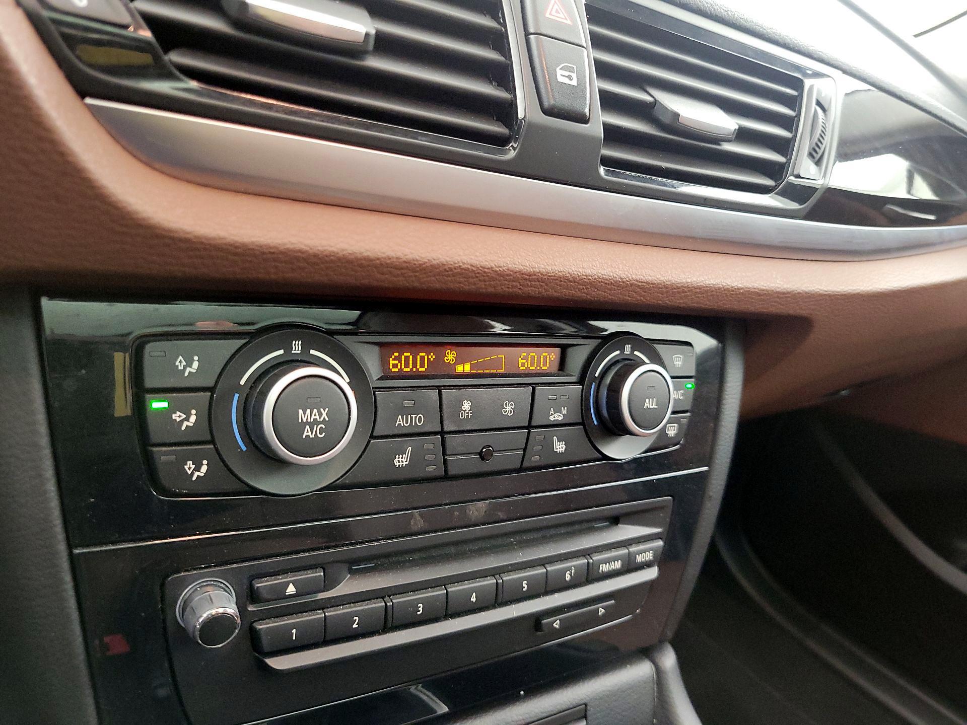 Thumbnail: 2015 BMW X1 - 17