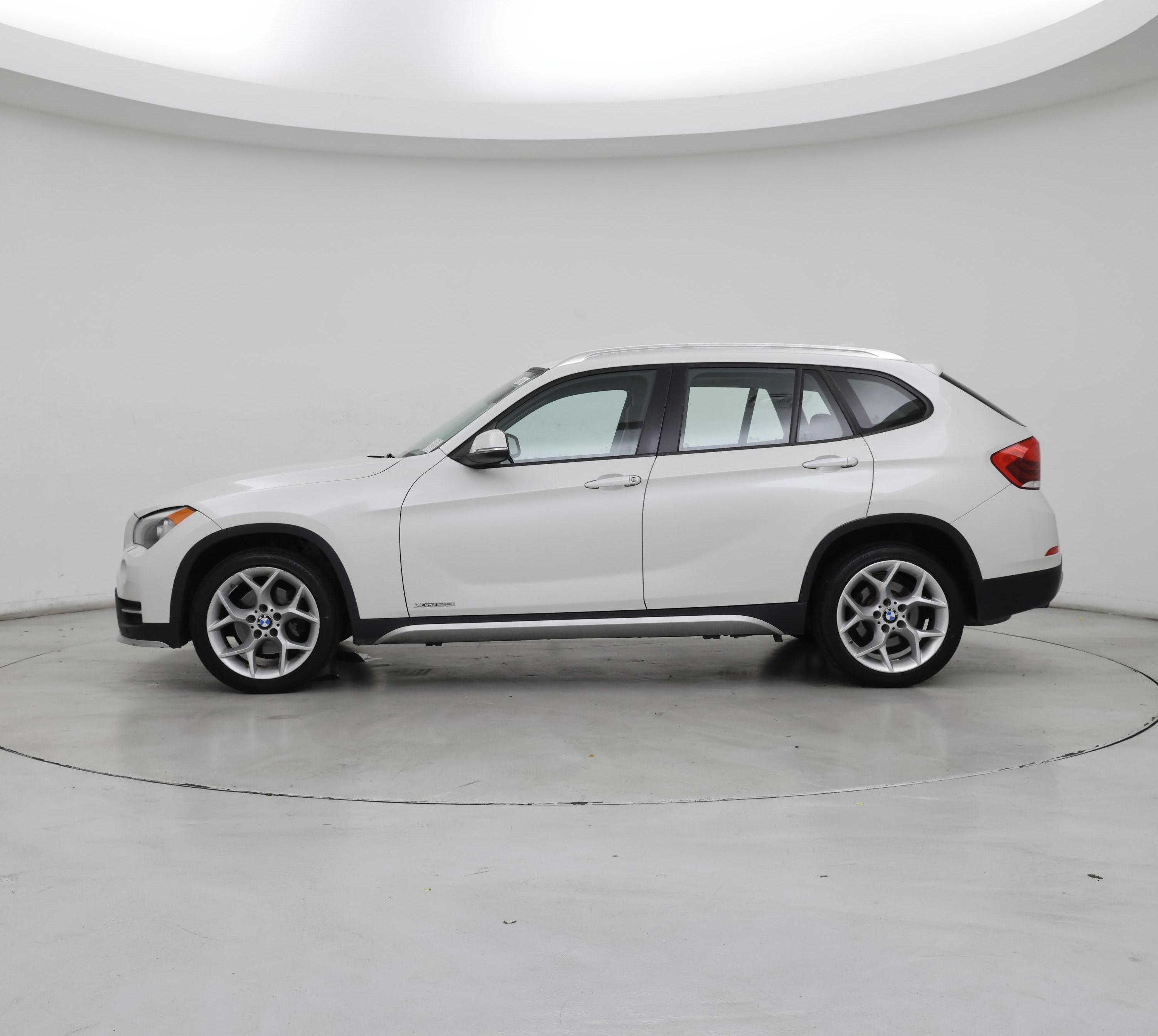 Thumbnail: 2015 BMW X1 - 3
