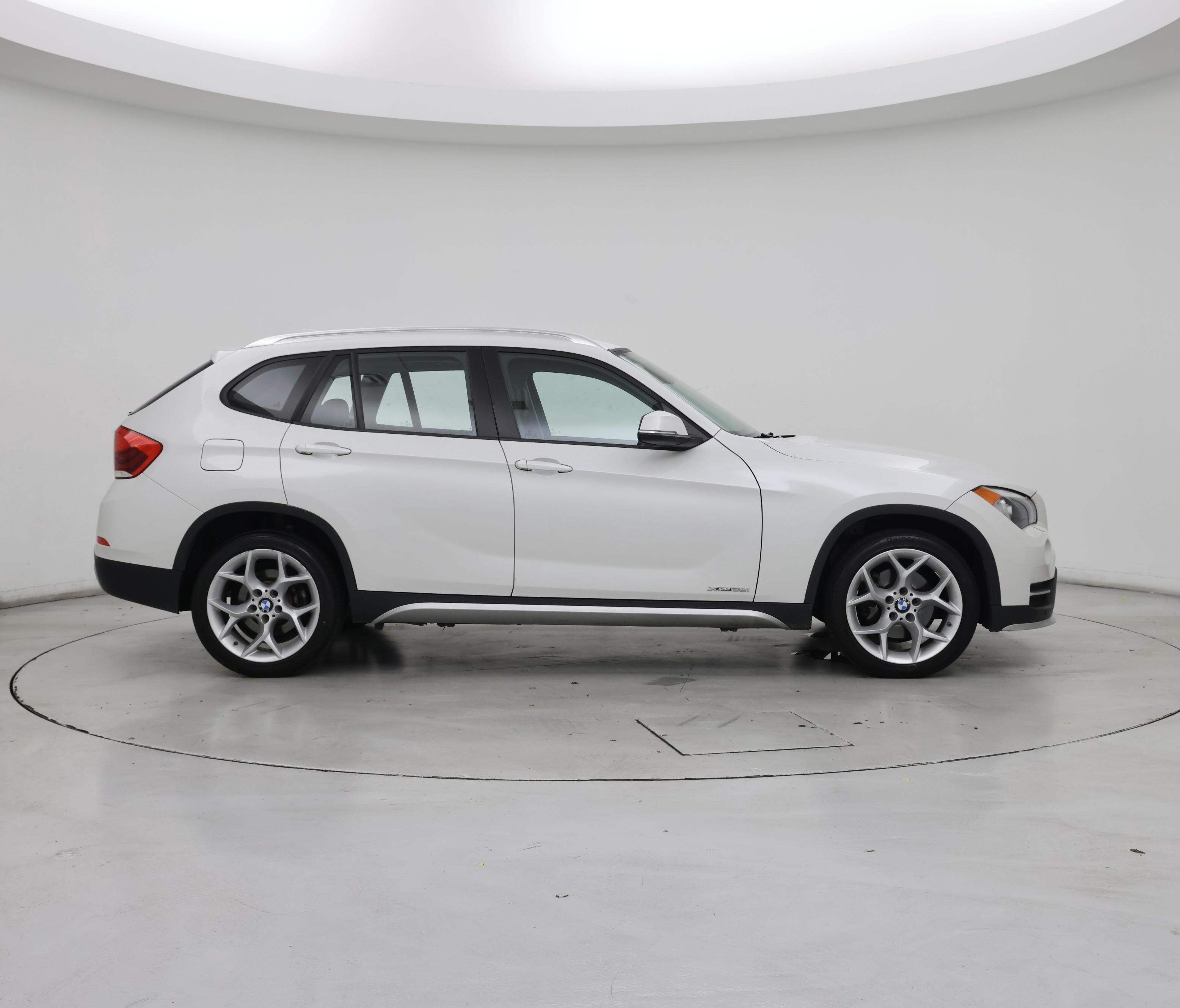 Thumbnail: 2015 BMW X1 - 7