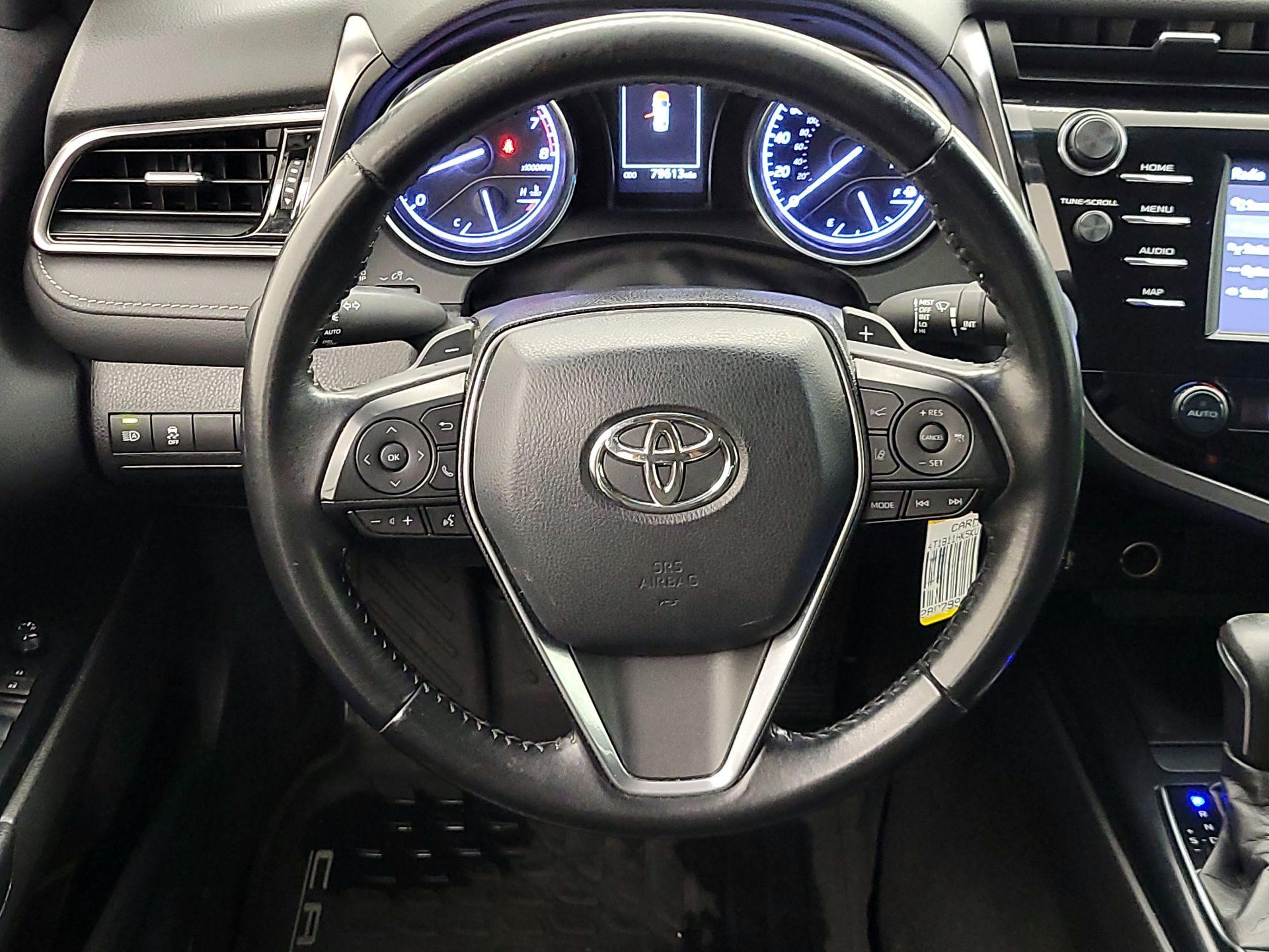 Thumbnail: 2019 Toyota Camry - 10