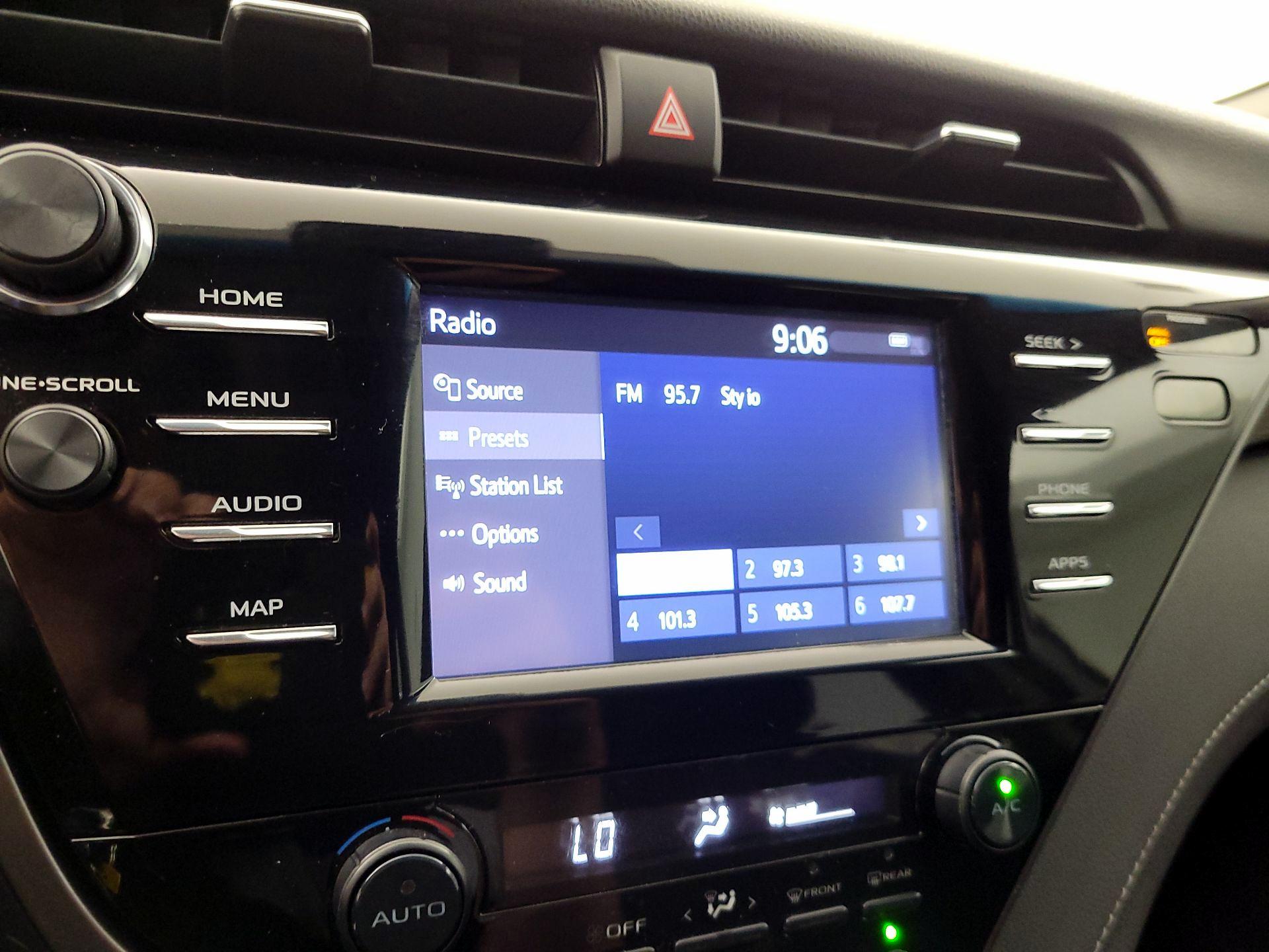 Thumbnail: 2019 Toyota Camry - 15