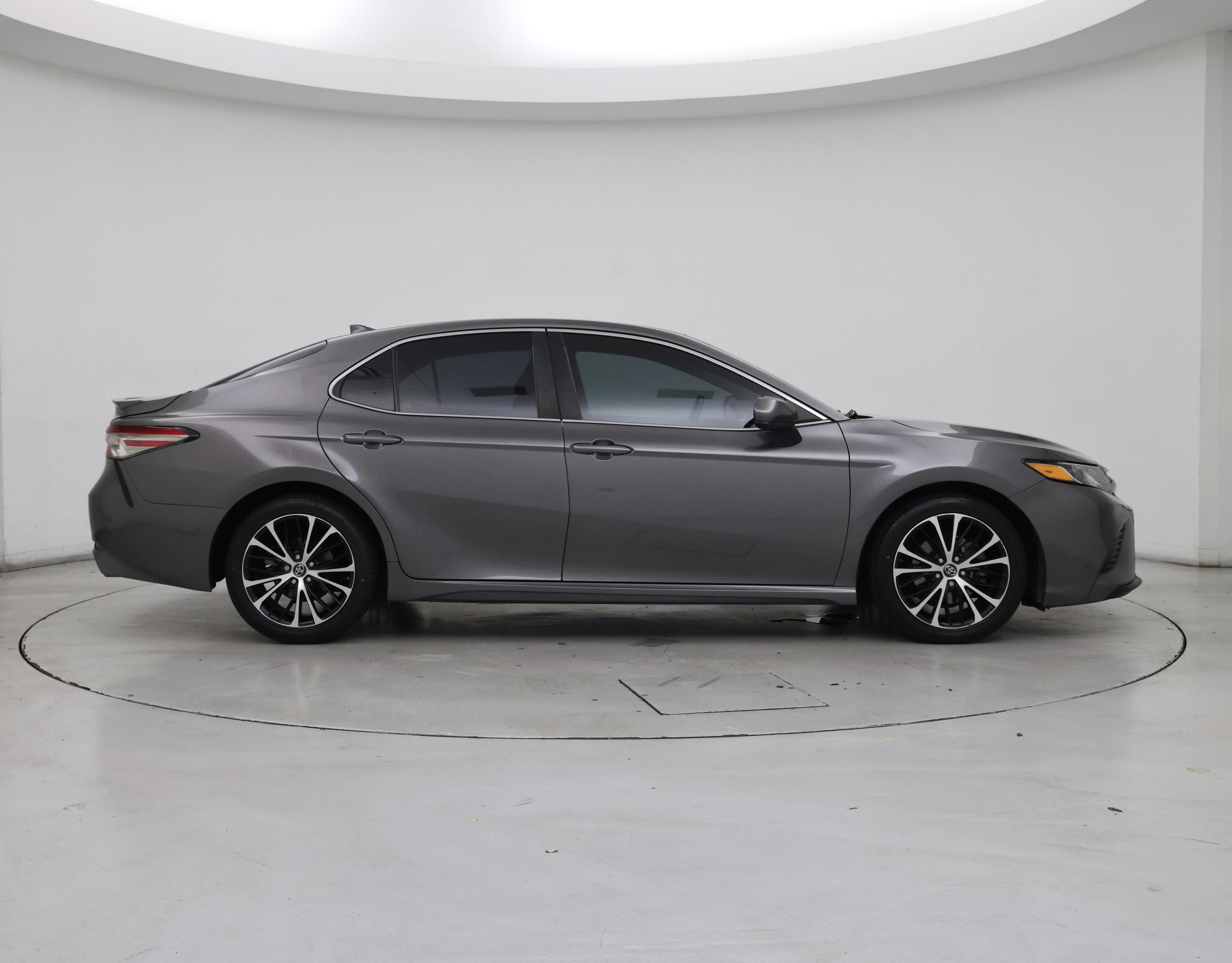 Thumbnail: 2019 Toyota Camry - 7