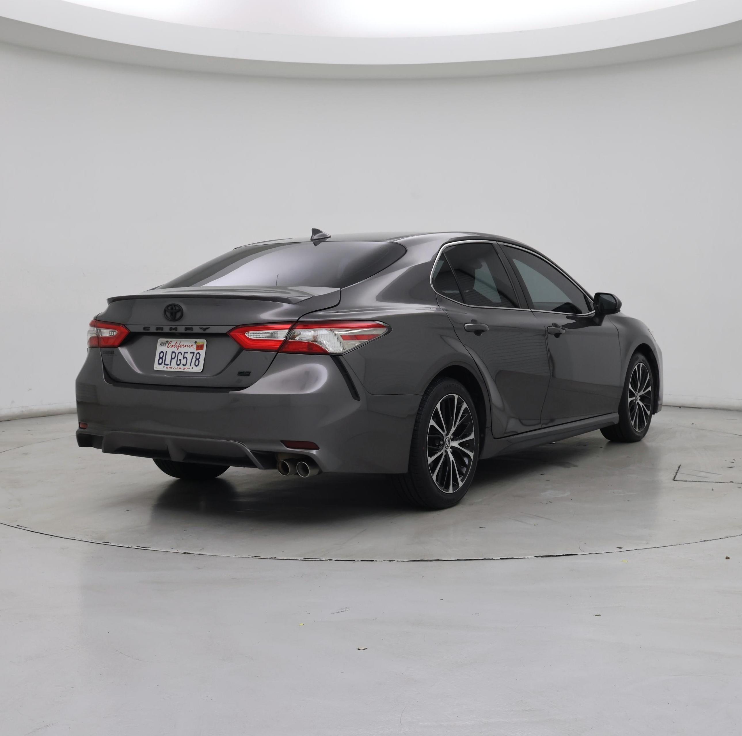 Thumbnail: 2019 Toyota Camry - 8