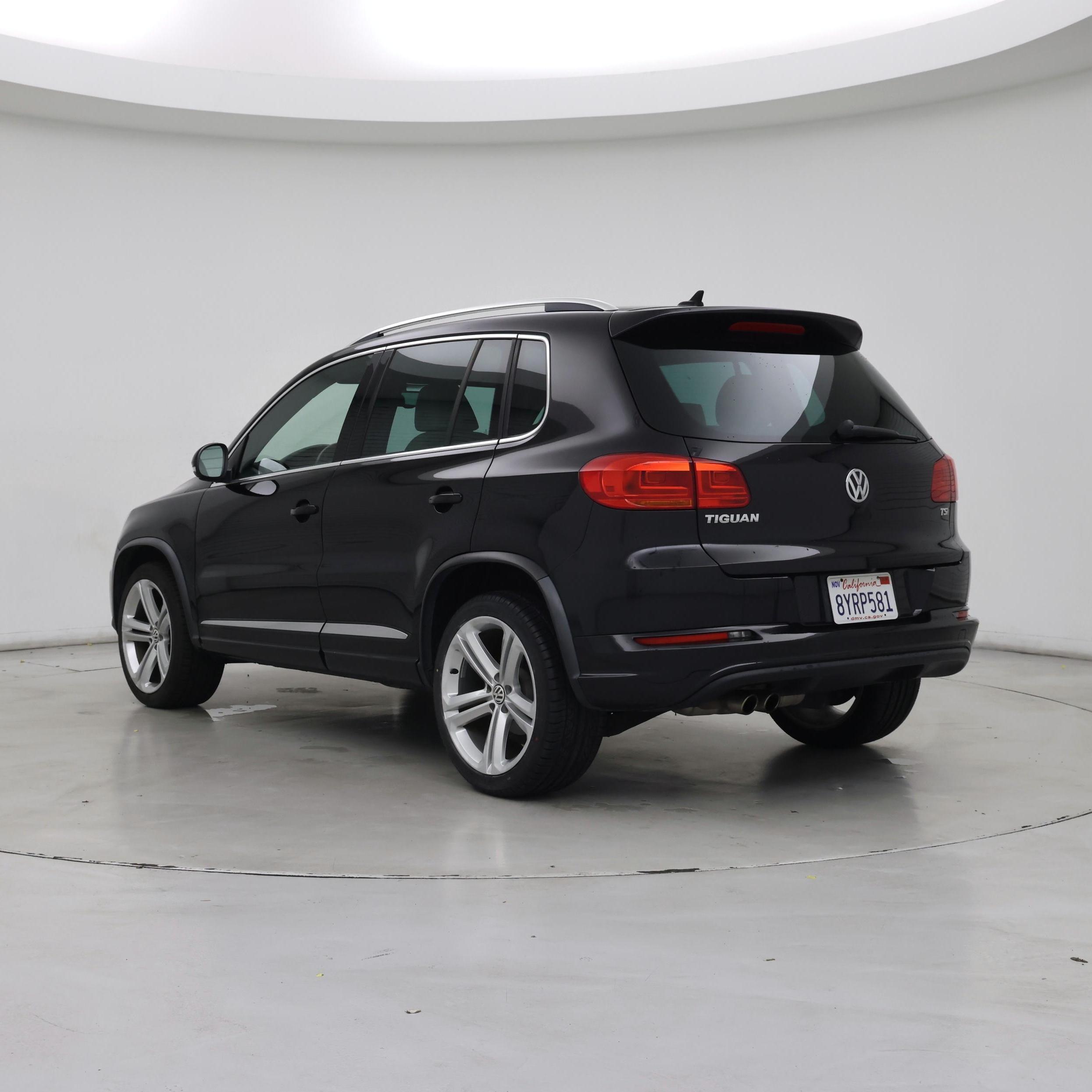 Thumbnail: 2016 Volkswagen Tiguan - 2