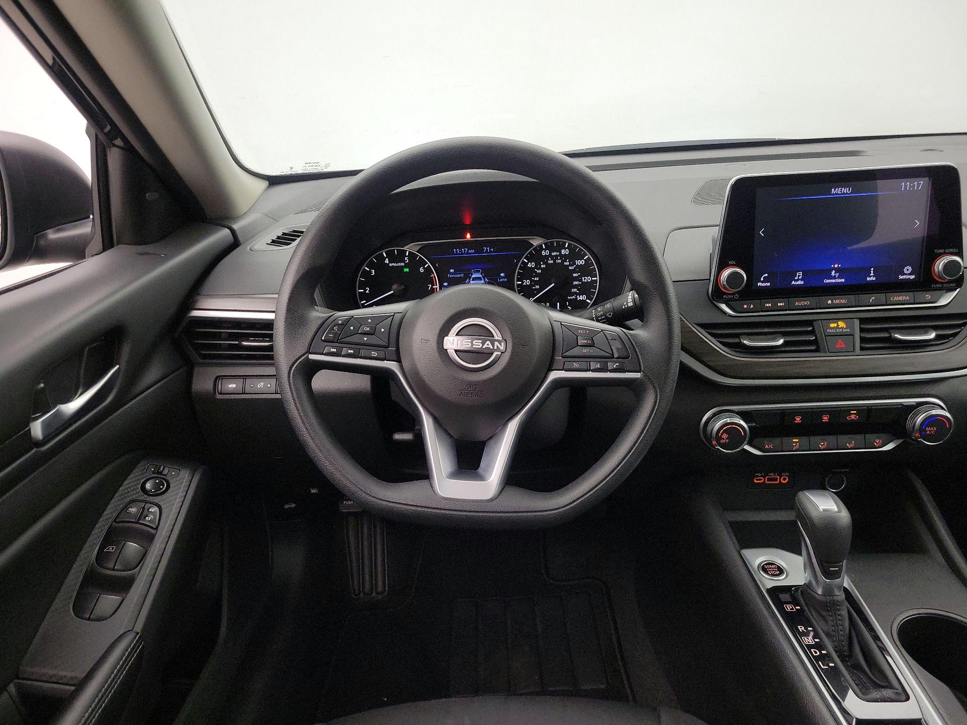 Thumbnail: 2025 Nissan Altima - 10