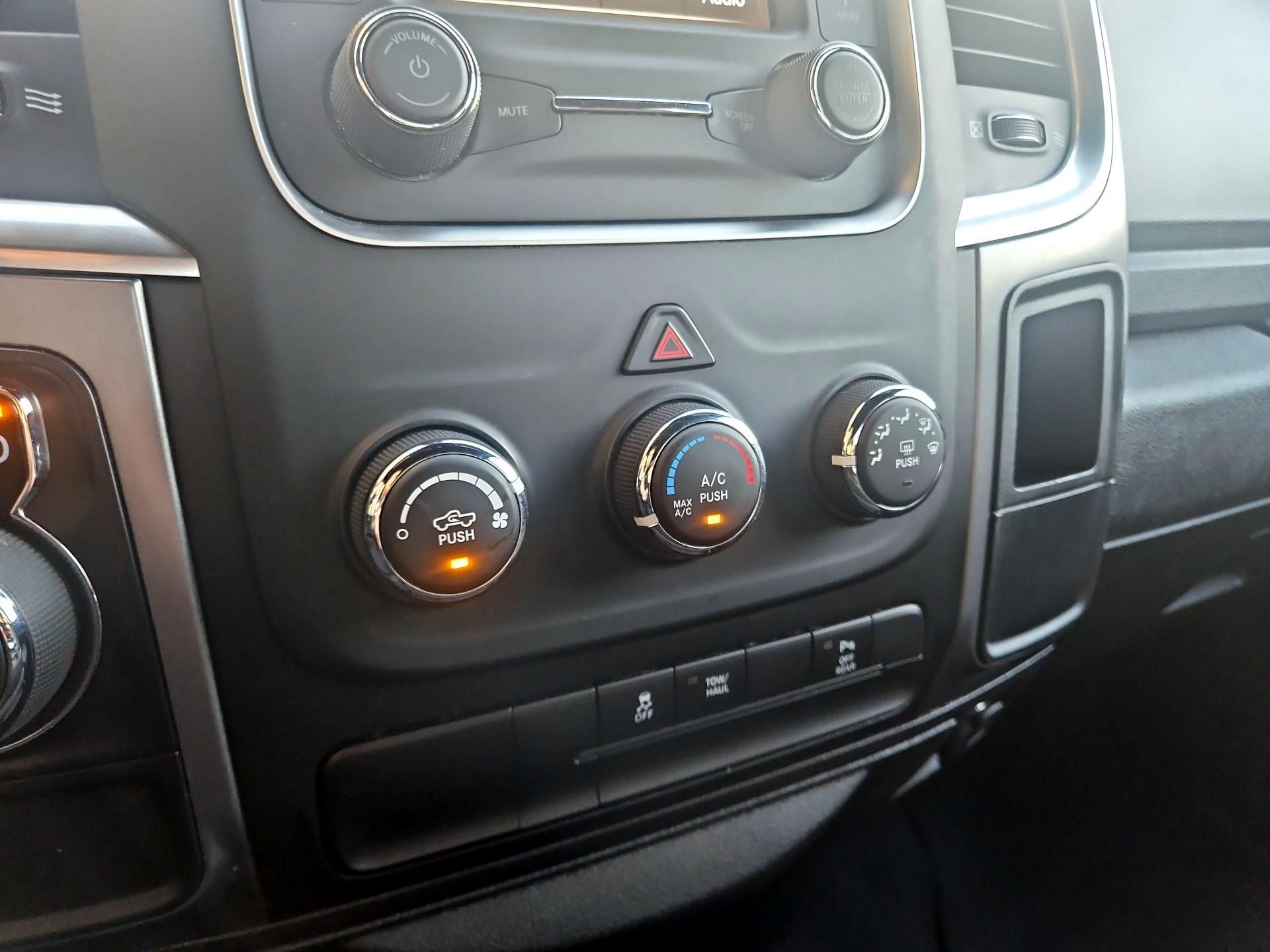 Thumbnail: 2024 RAM 1500 Classic - 17