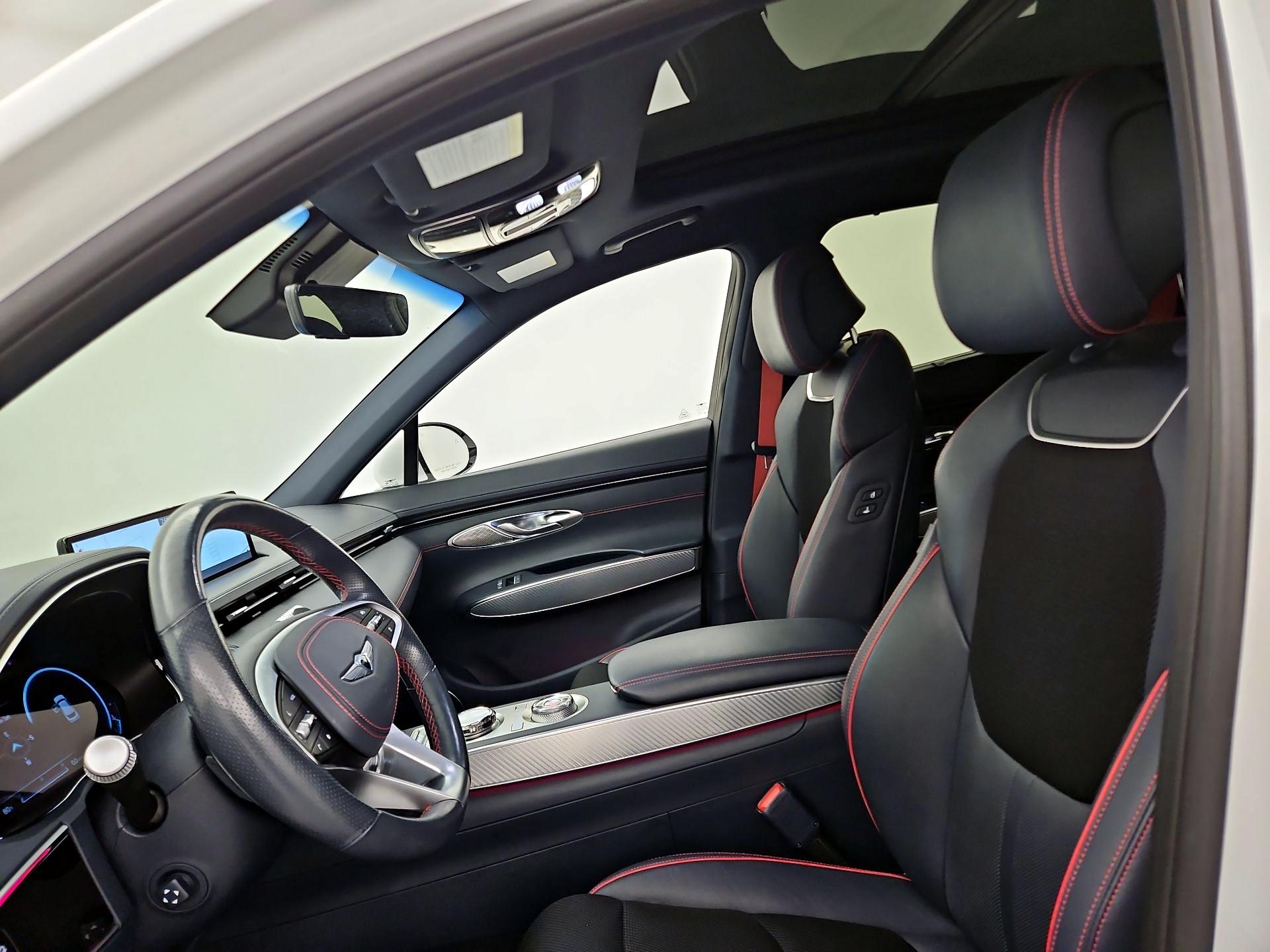 Thumbnail: 2023 Genesis GV70 - 20