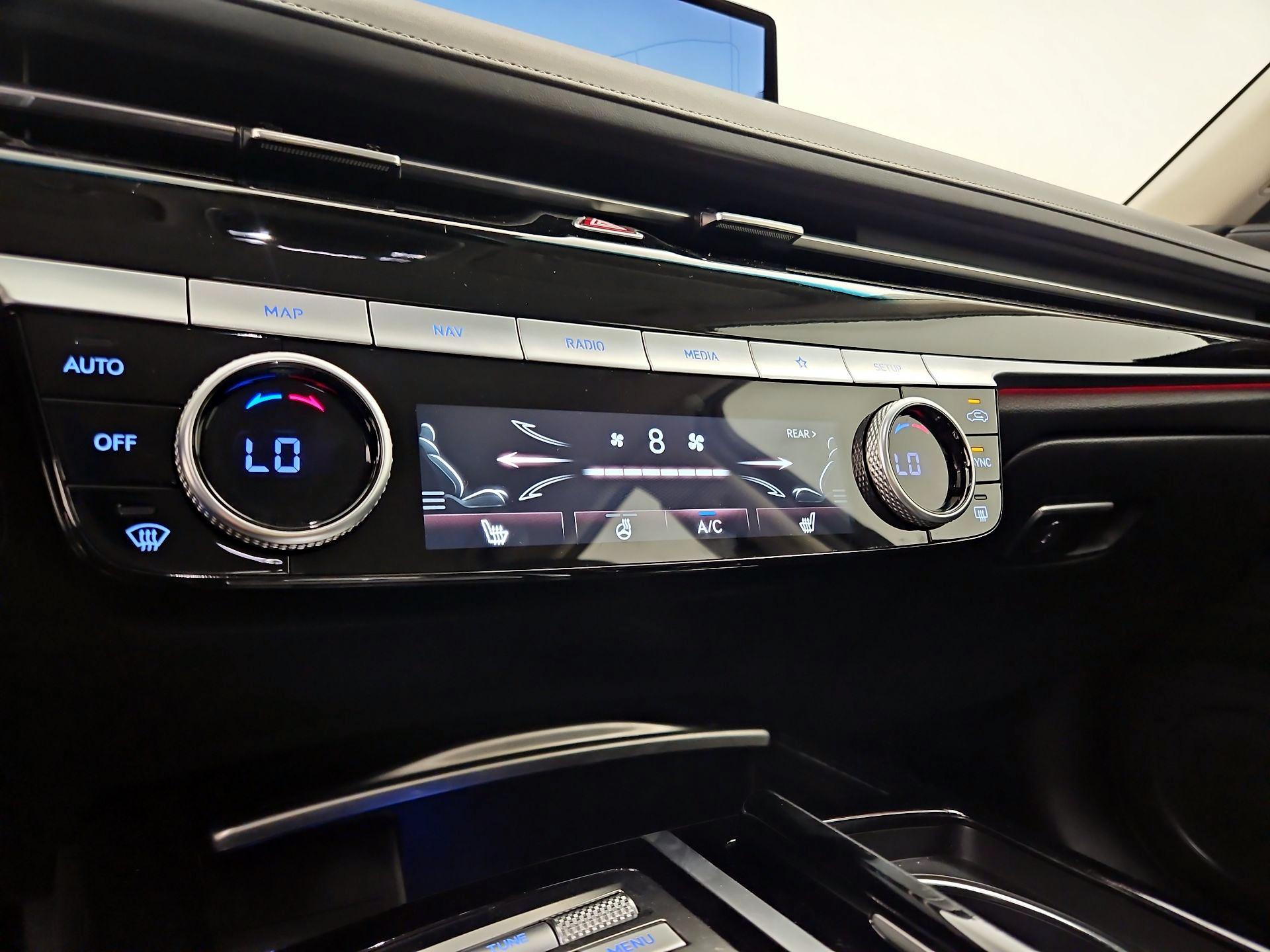 Thumbnail: 2024 Genesis G80 - 14