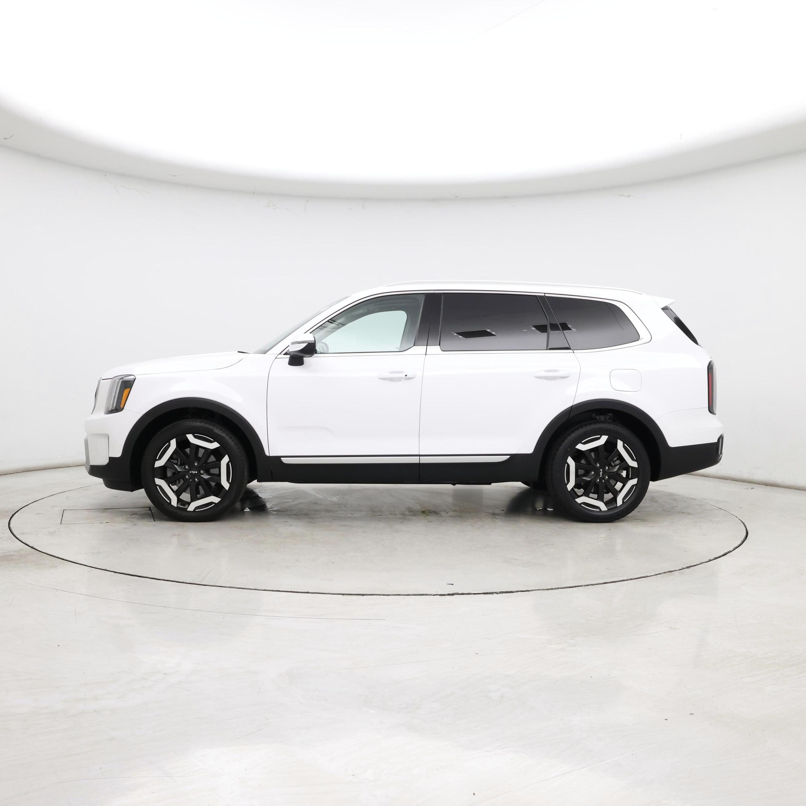 Thumbnail: 2024 Kia Telluride - 3